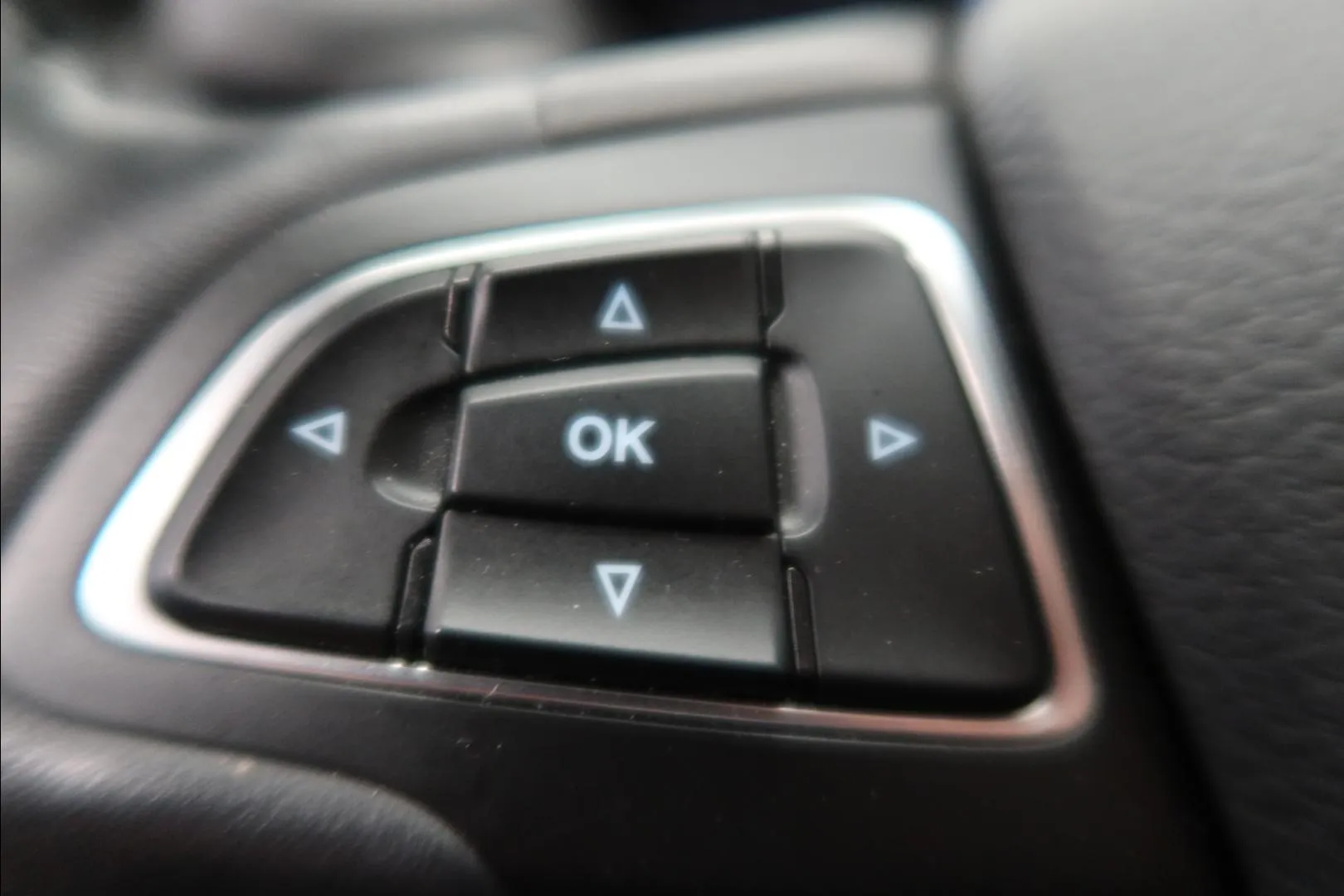 FORD Focus BUV-115 carousel image