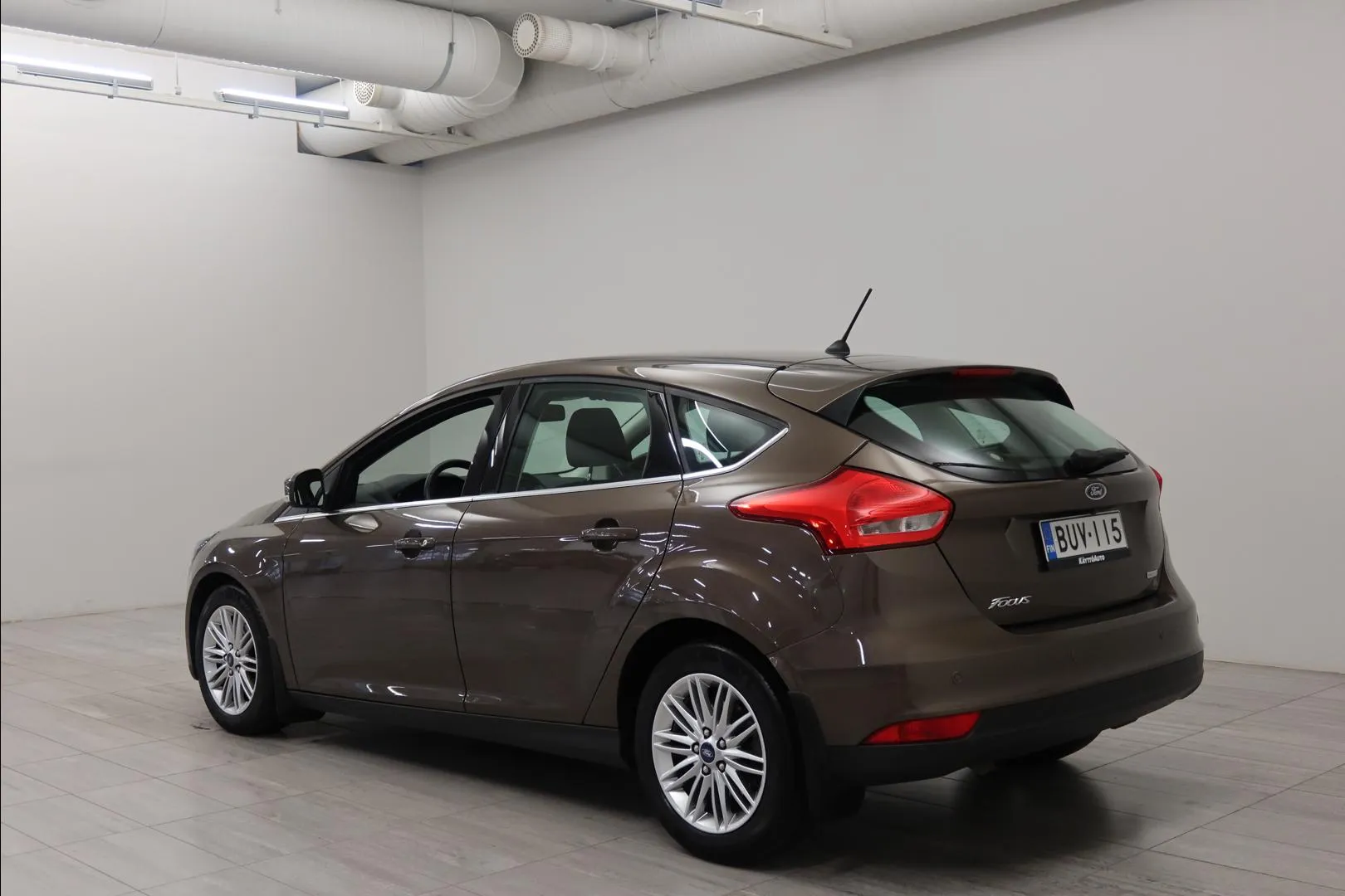FORD Focus BUV-115 carousel image