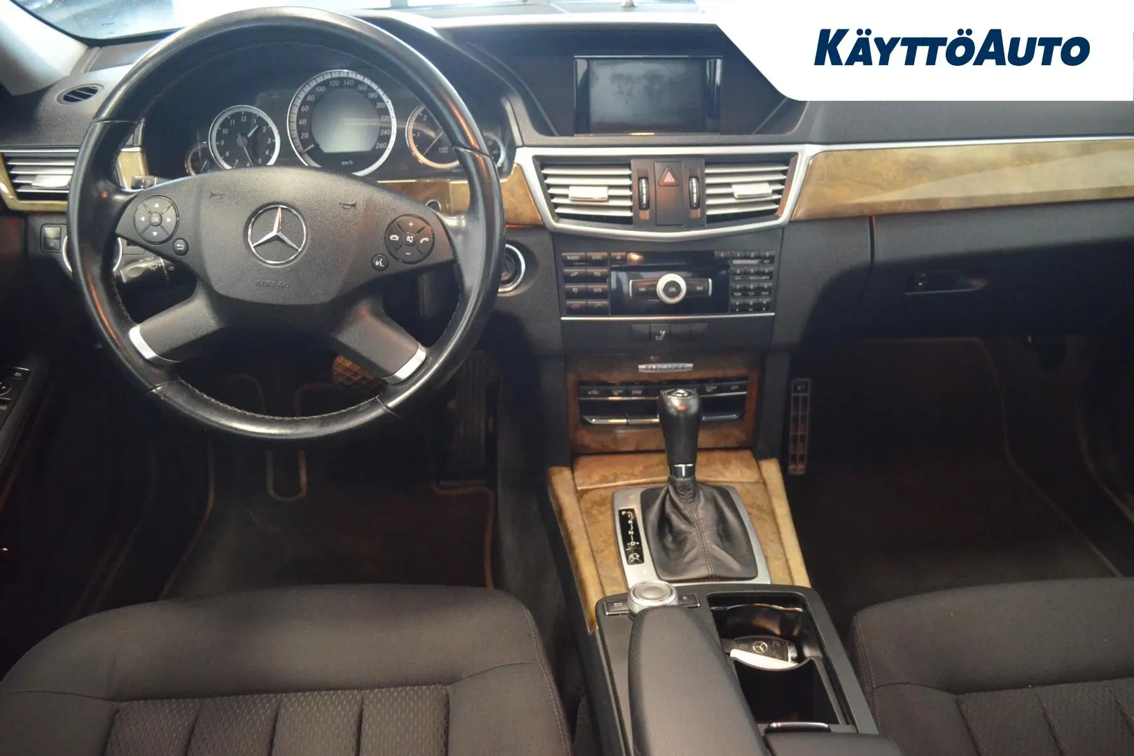 MERCEDES-BENZ E TZB-488 carousel image