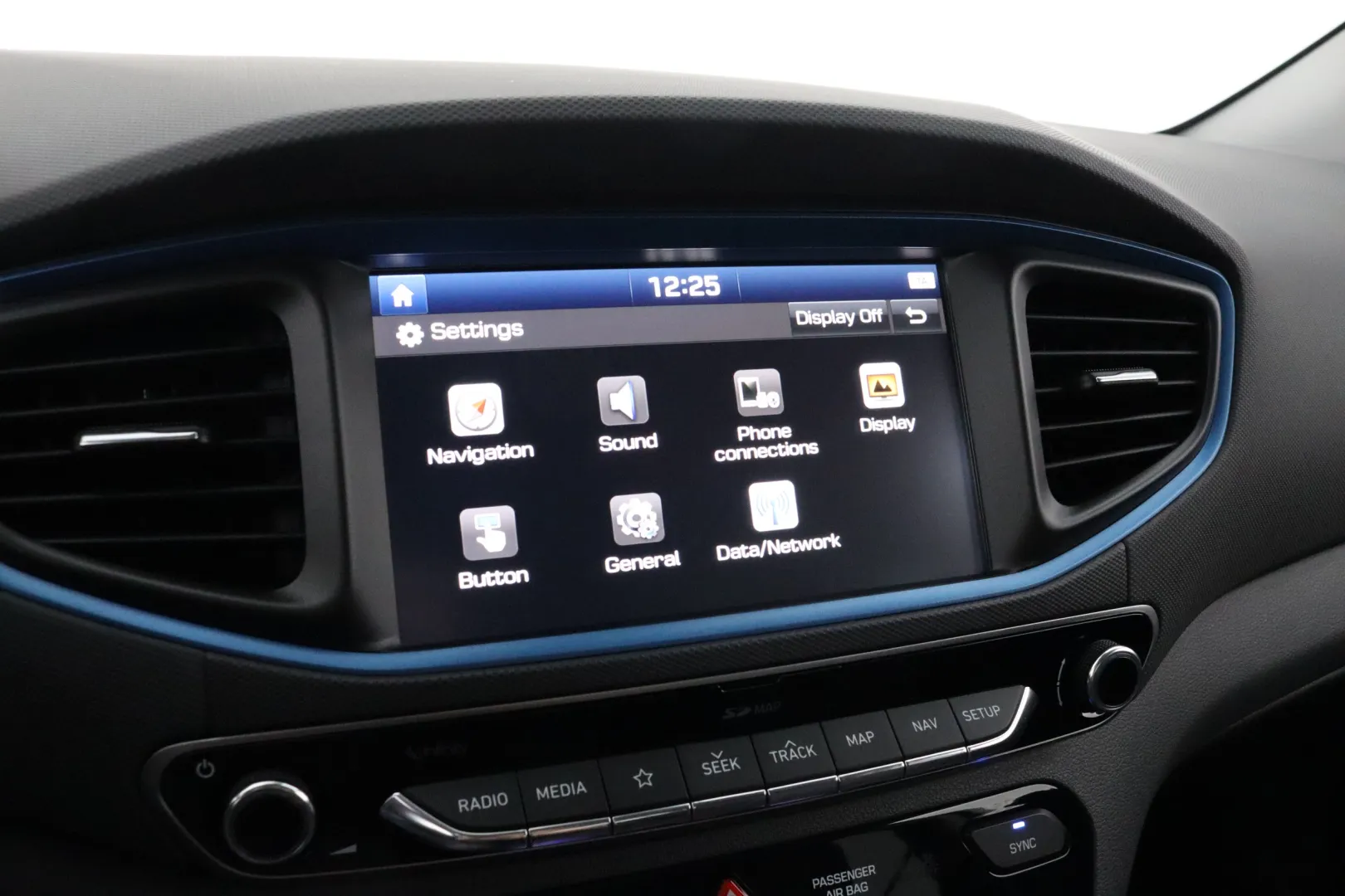 HYUNDAI IONIQ plug-in GNH-459 carousel image