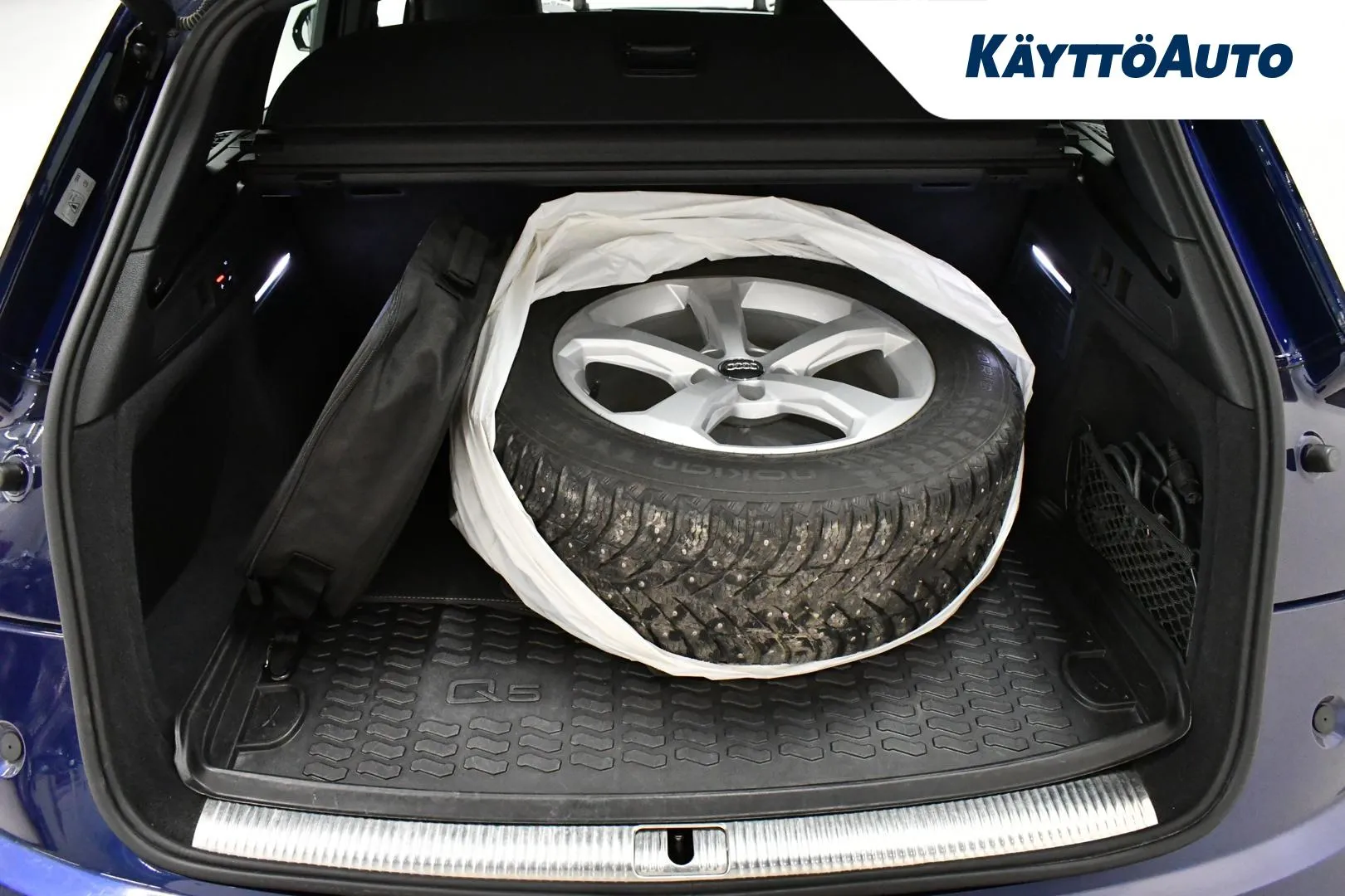 AUDI Q5 ETO-401 carousel image