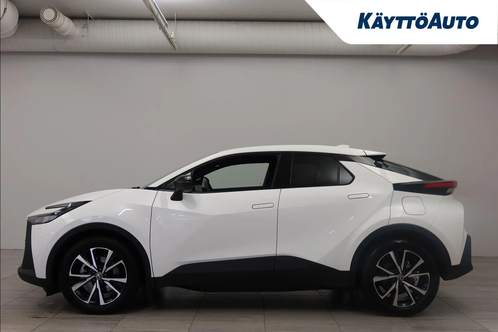 Toyota C-HR IRP-495 carousel image