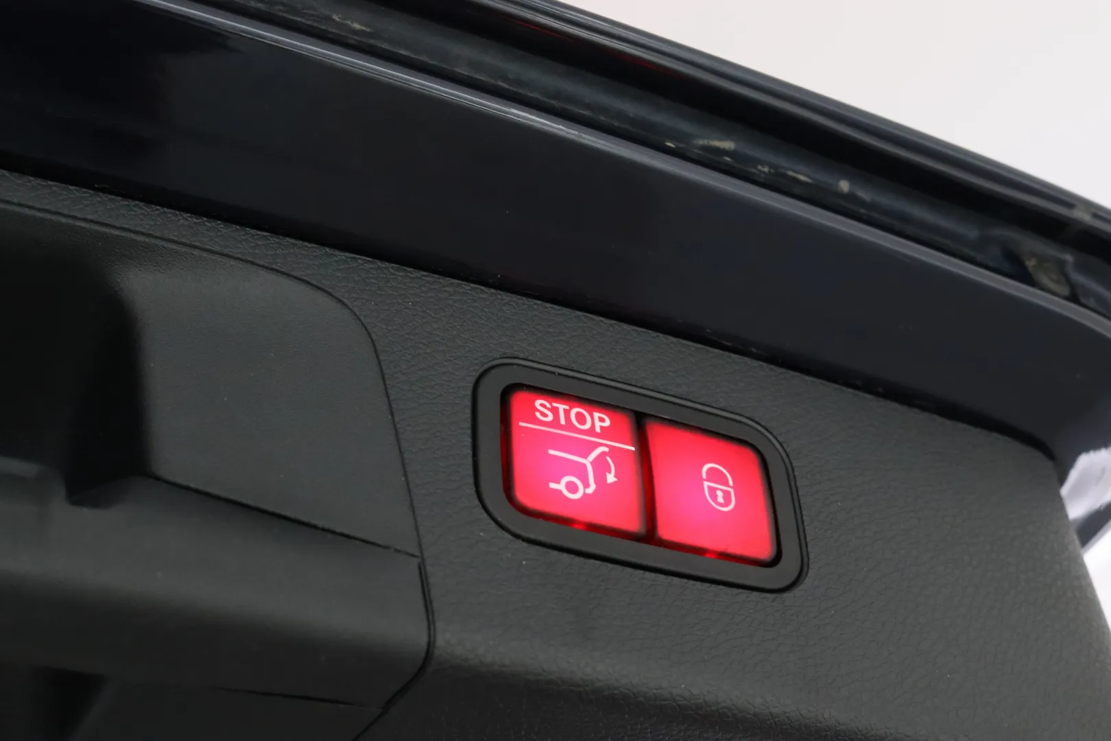 MERCEDES-BENZ E KUL-182 carousel image