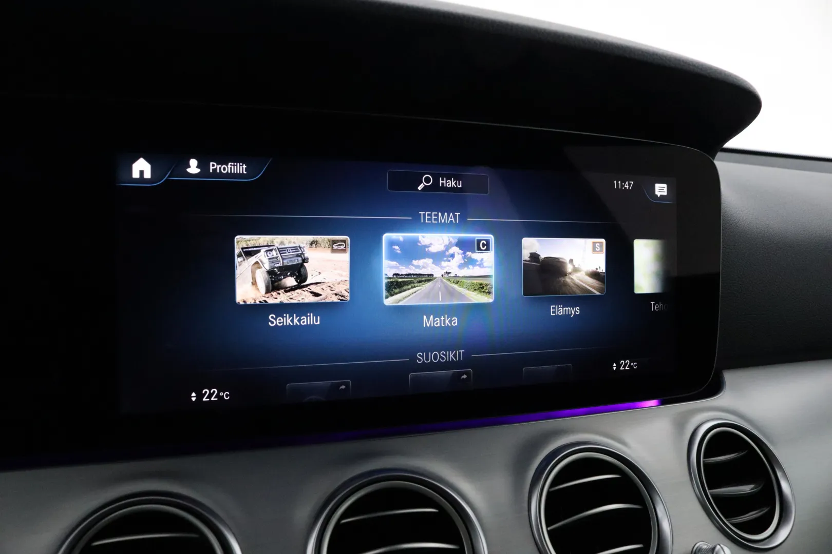 MERCEDES-BENZ E KUL-182 carousel image