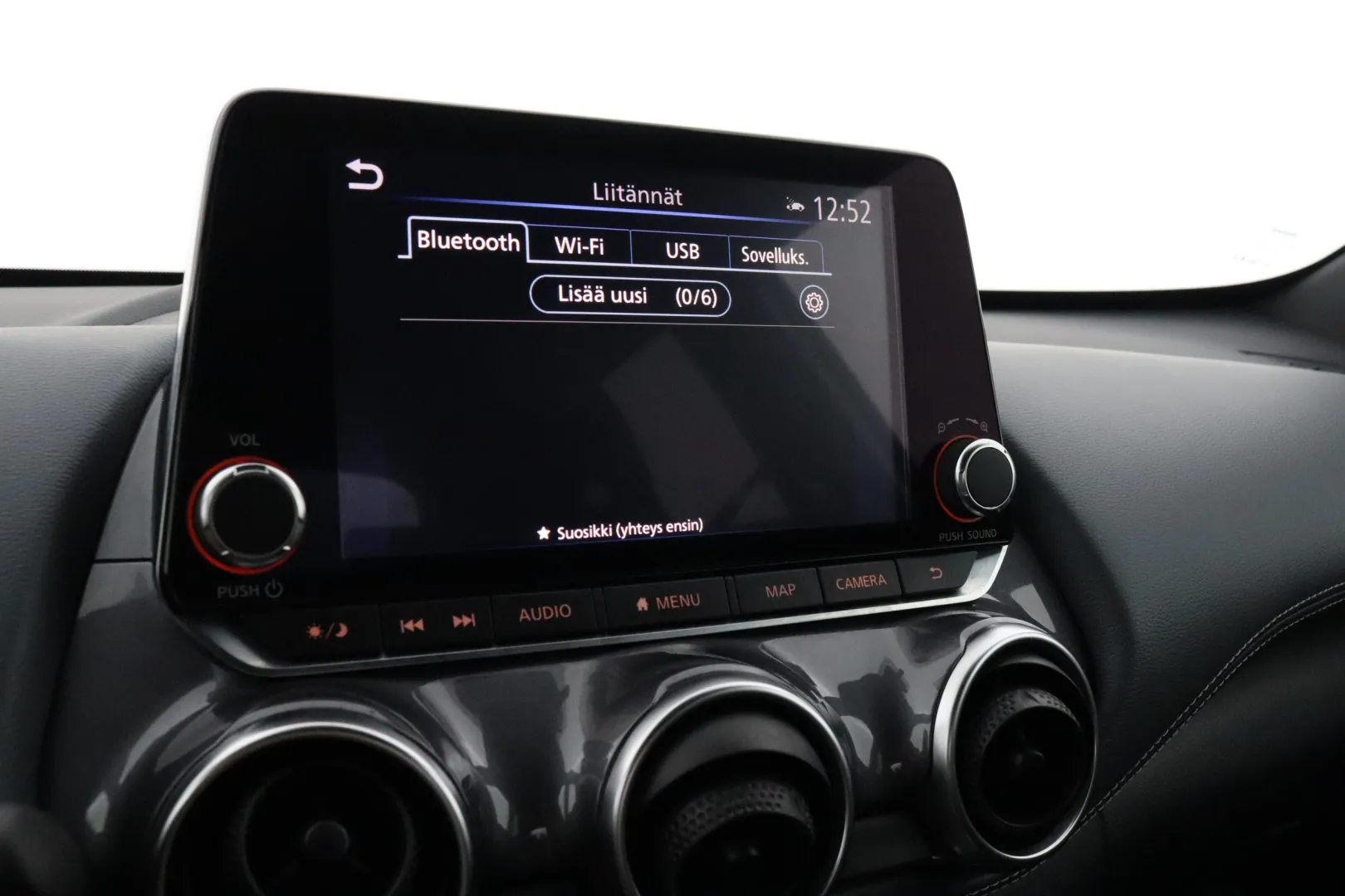 NISSAN Juke GZV-171 carousel image