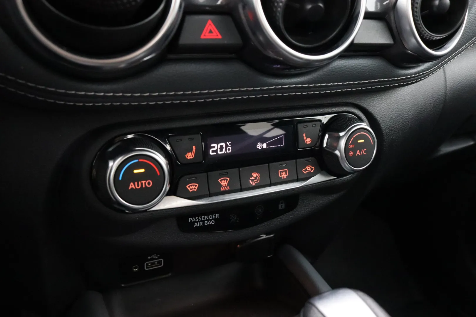 NISSAN Juke GZV-171 carousel image