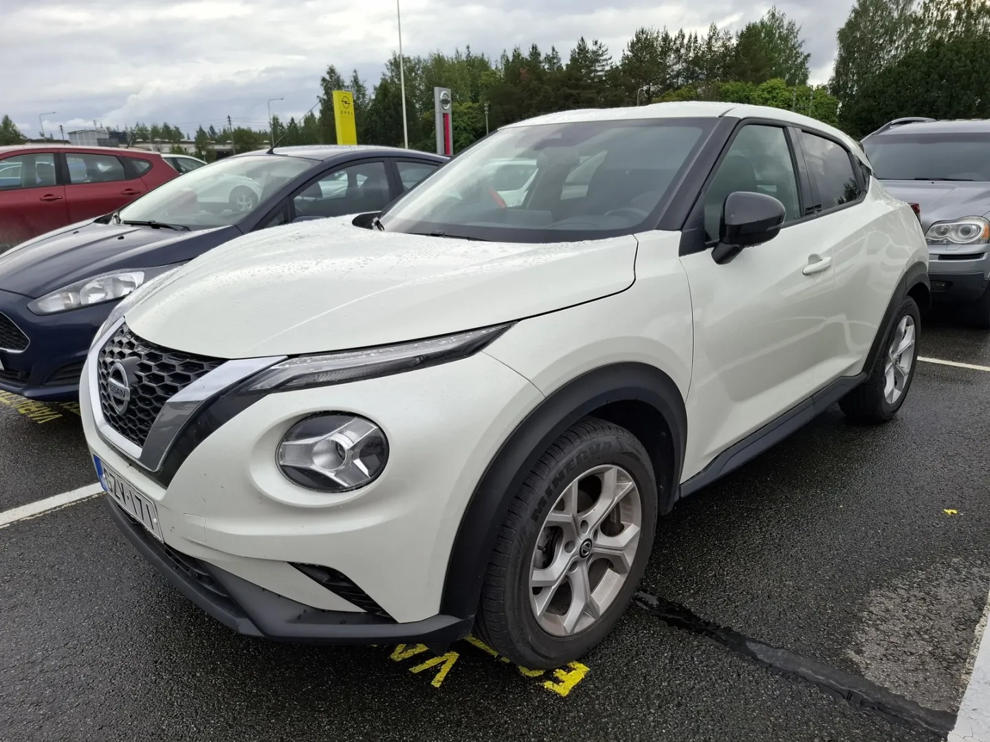 NISSAN Juke GZV-171 carousel image