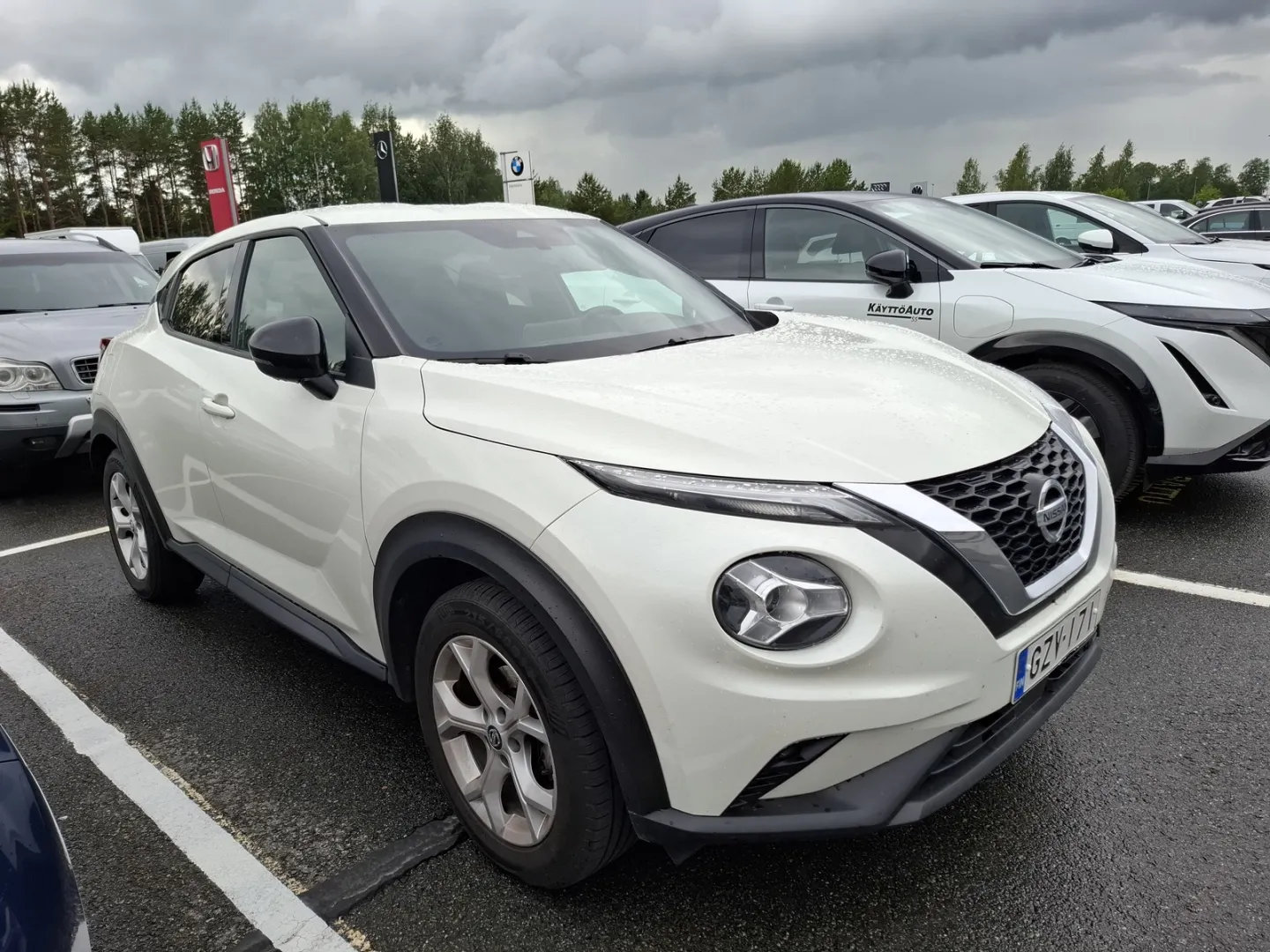 NISSAN Juke GZV-171 carousel image