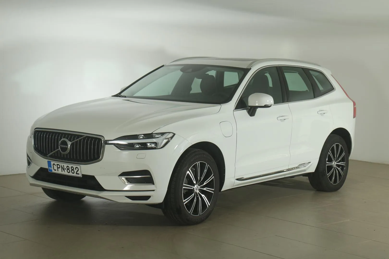 VOLVO XC60 CPN-882 carousel image