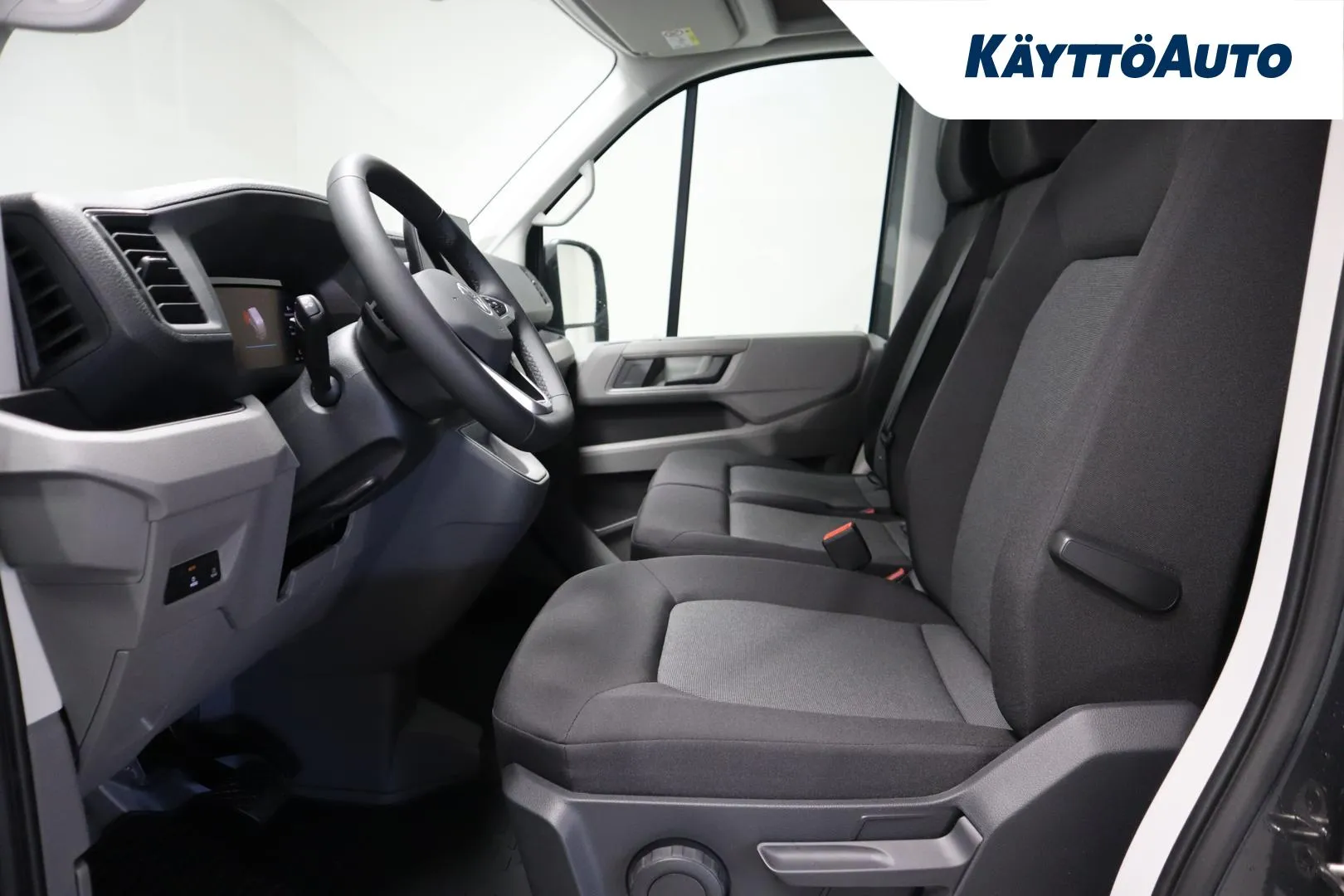 Volkswagen Crafter GRI-158 carousel image