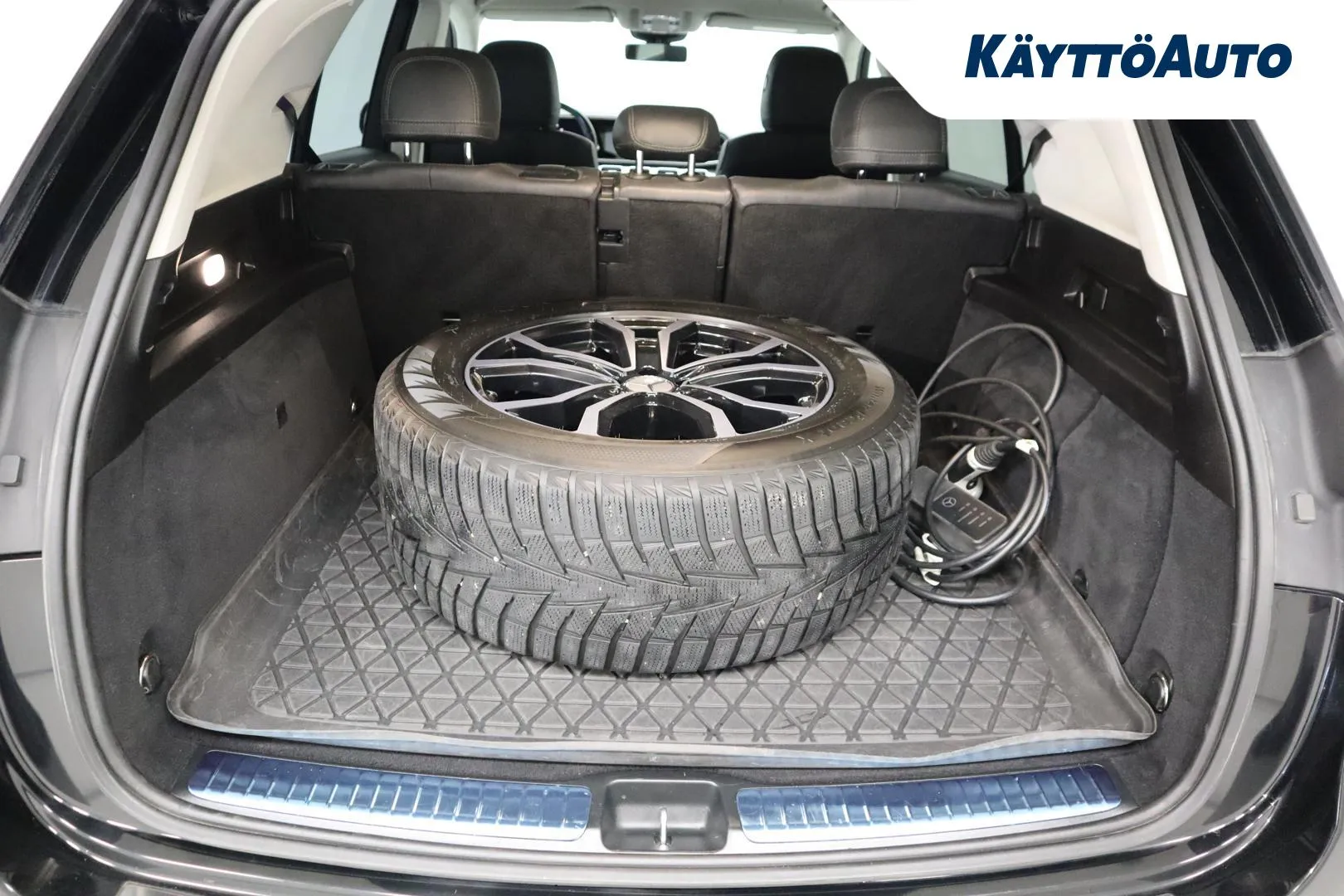 MERCEDES-BENZ GLE CRG-684 carousel image