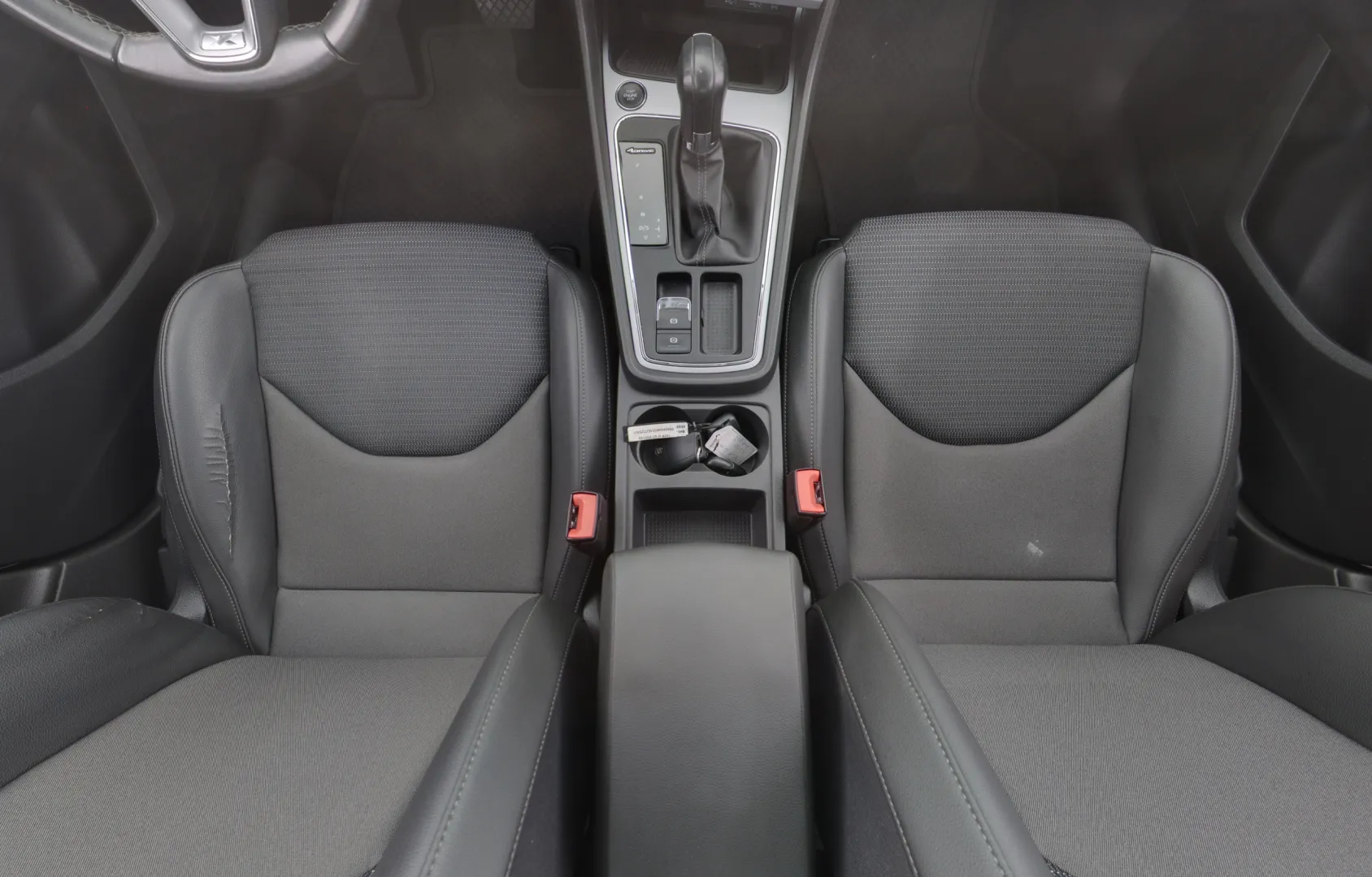 SEAT Leon ST ZLP-826 carousel image
