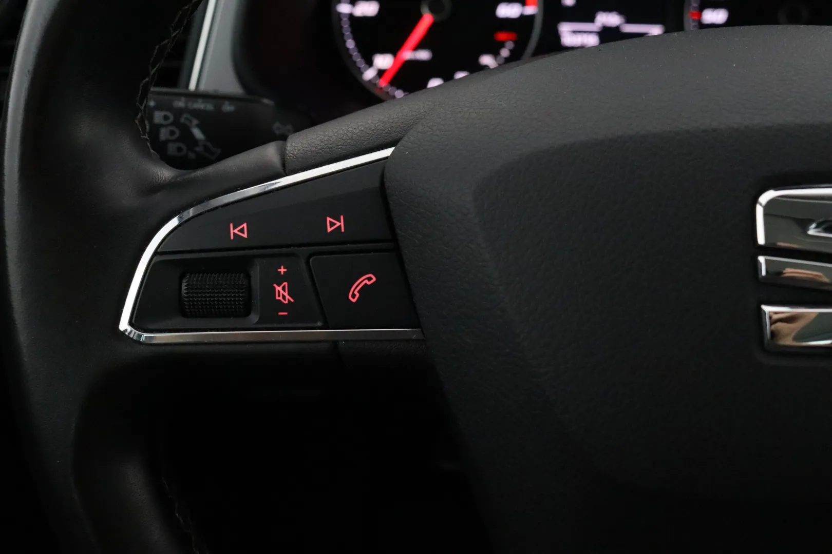 SEAT Leon ST ZLP-826 carousel image