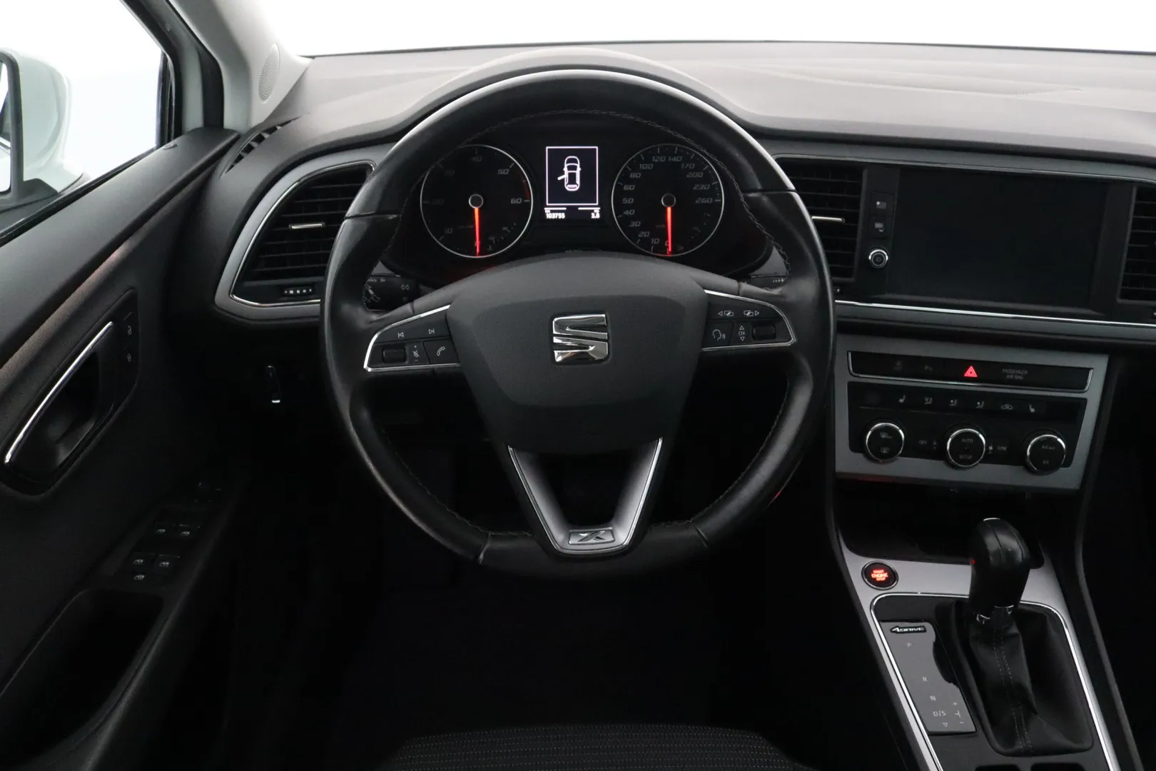 SEAT Leon ST ZLP-826 carousel image