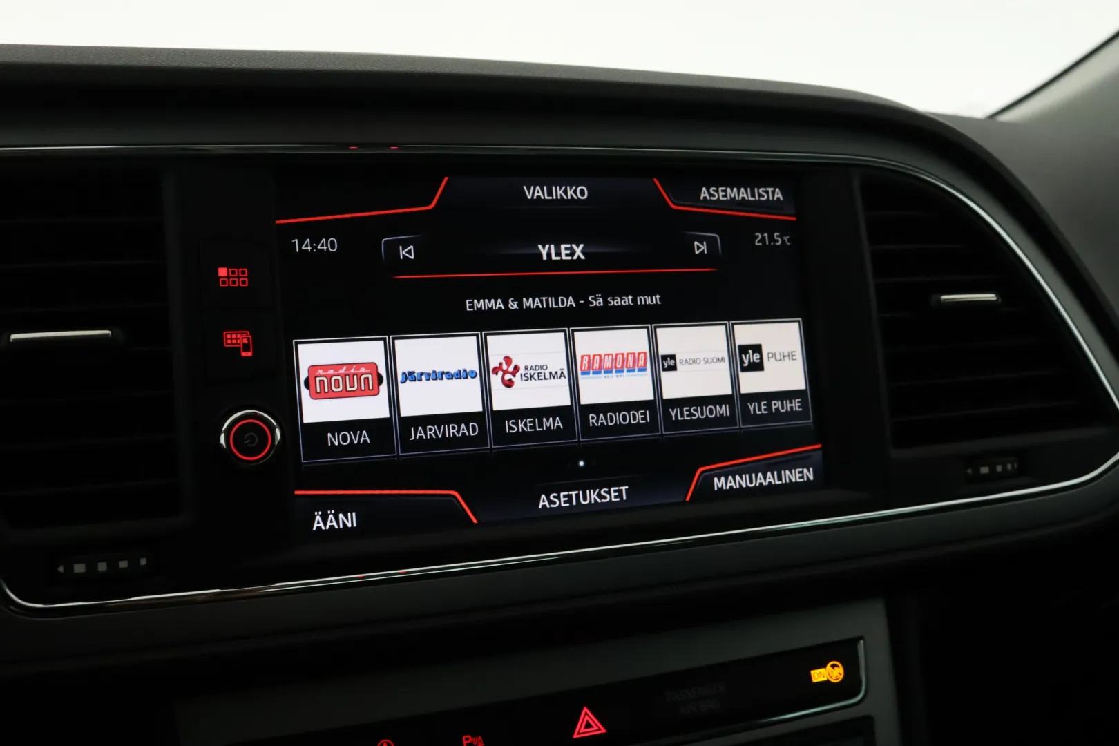 SEAT Leon ST ZLP-826 carousel image