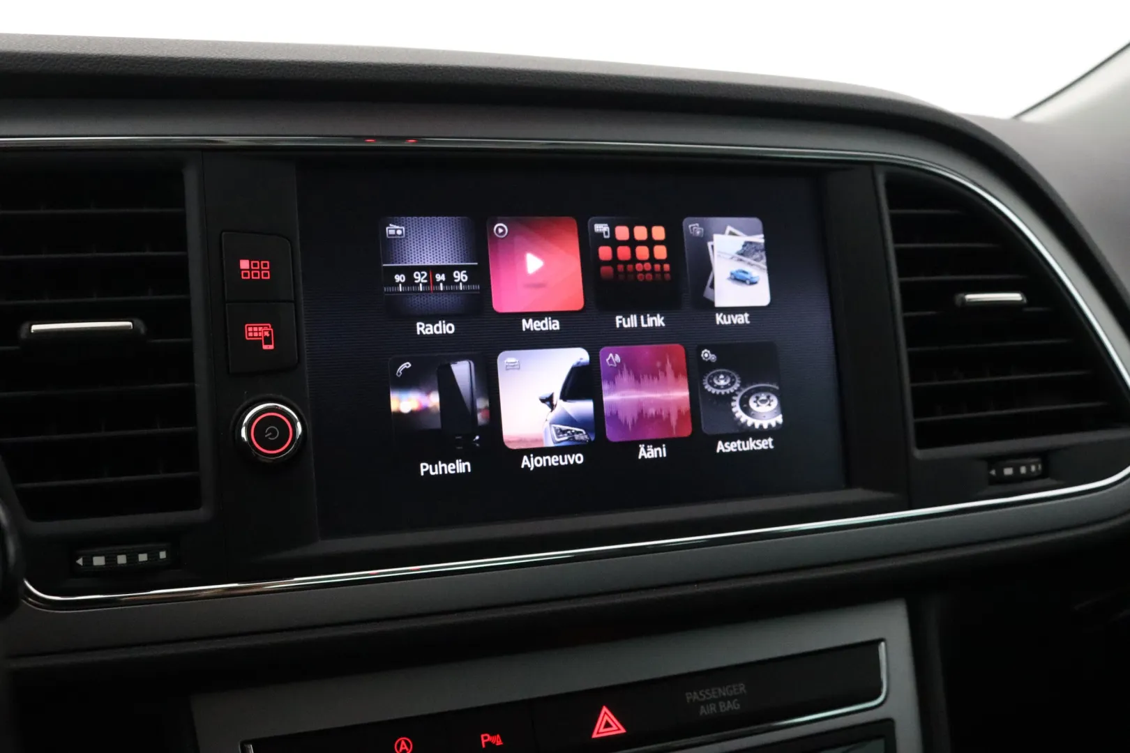 SEAT Leon ST ZLP-826 carousel image