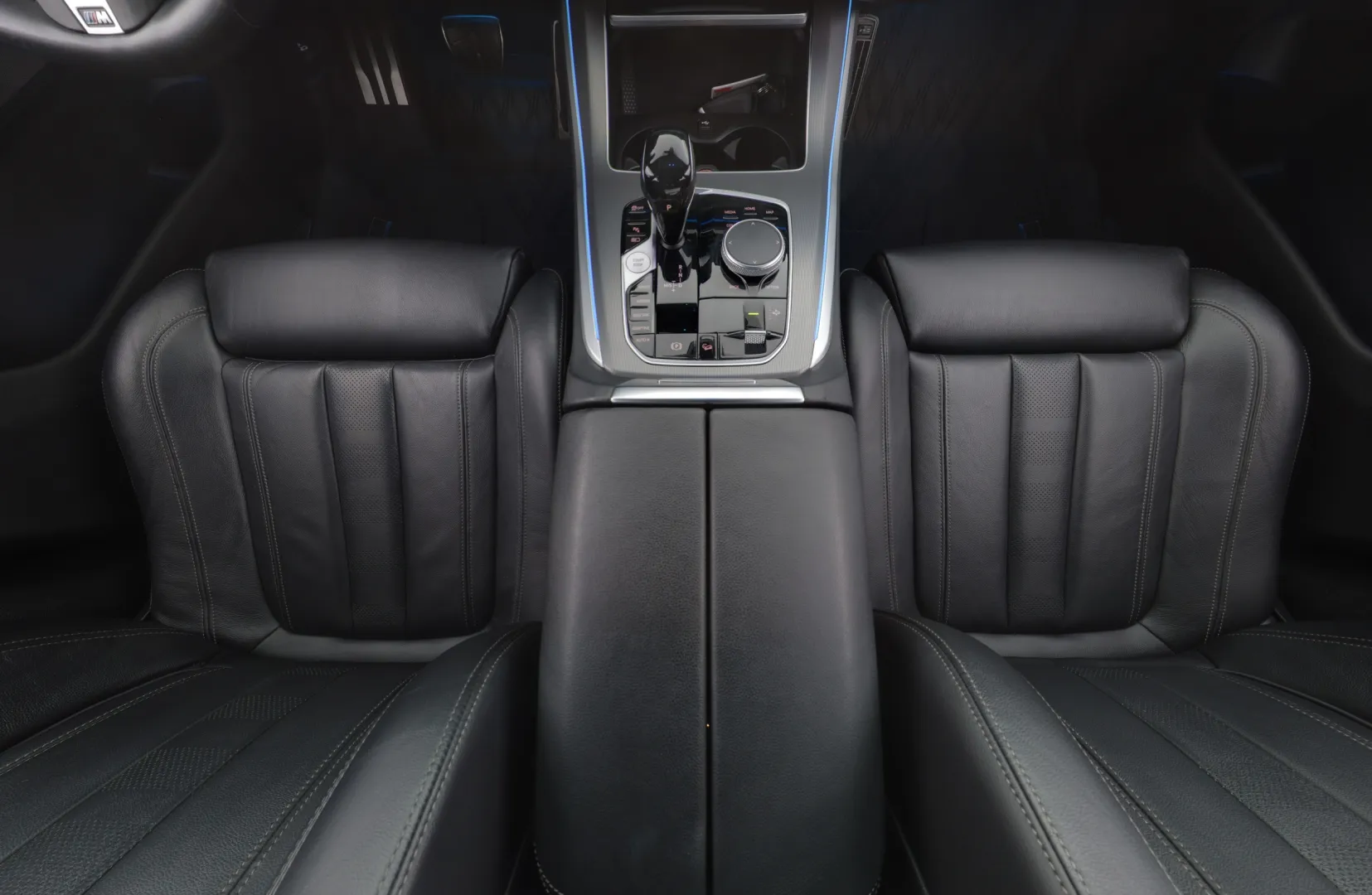 BMW X5 SOM-885 carousel image