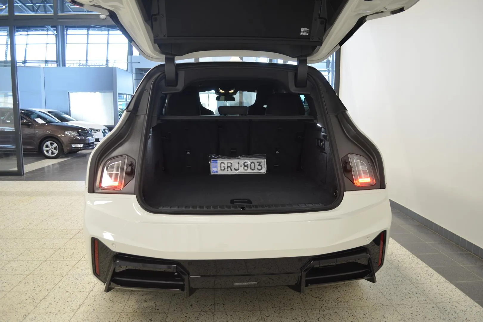 BMW iX GRJ-803 carousel image