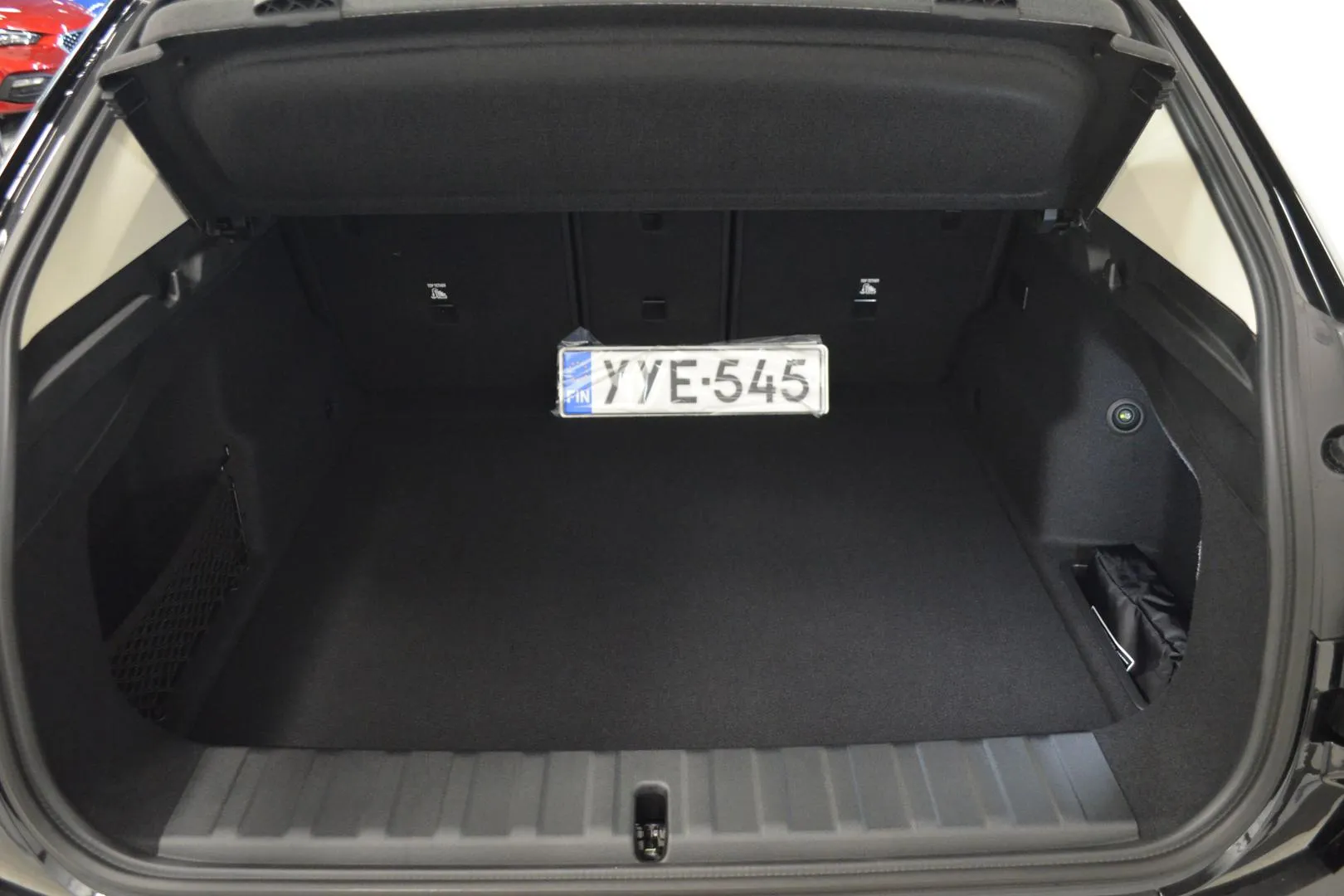 BMW iX2 YYE-545 carousel image