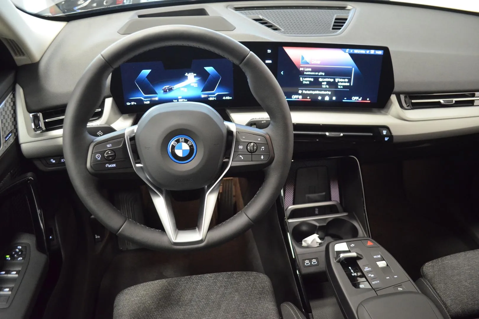 BMW iX2 YYE-545 carousel image