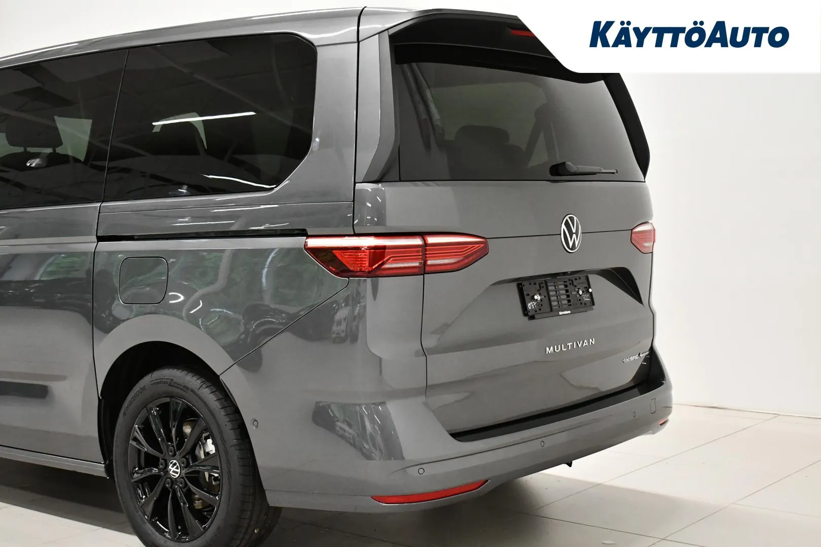 VOLKSWAGEN Multivan ISN-850 carousel image