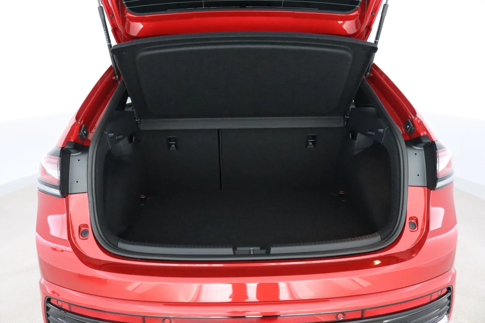 Volkswagen Taigo GRI-634 carousel image