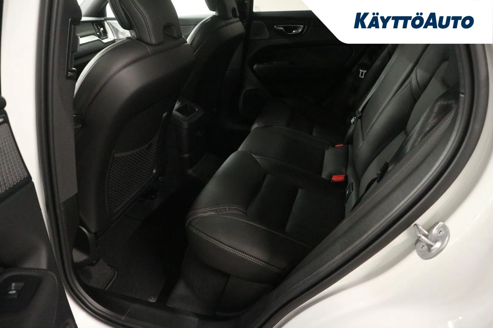 Volvo XC60 ISJ-289 carousel image