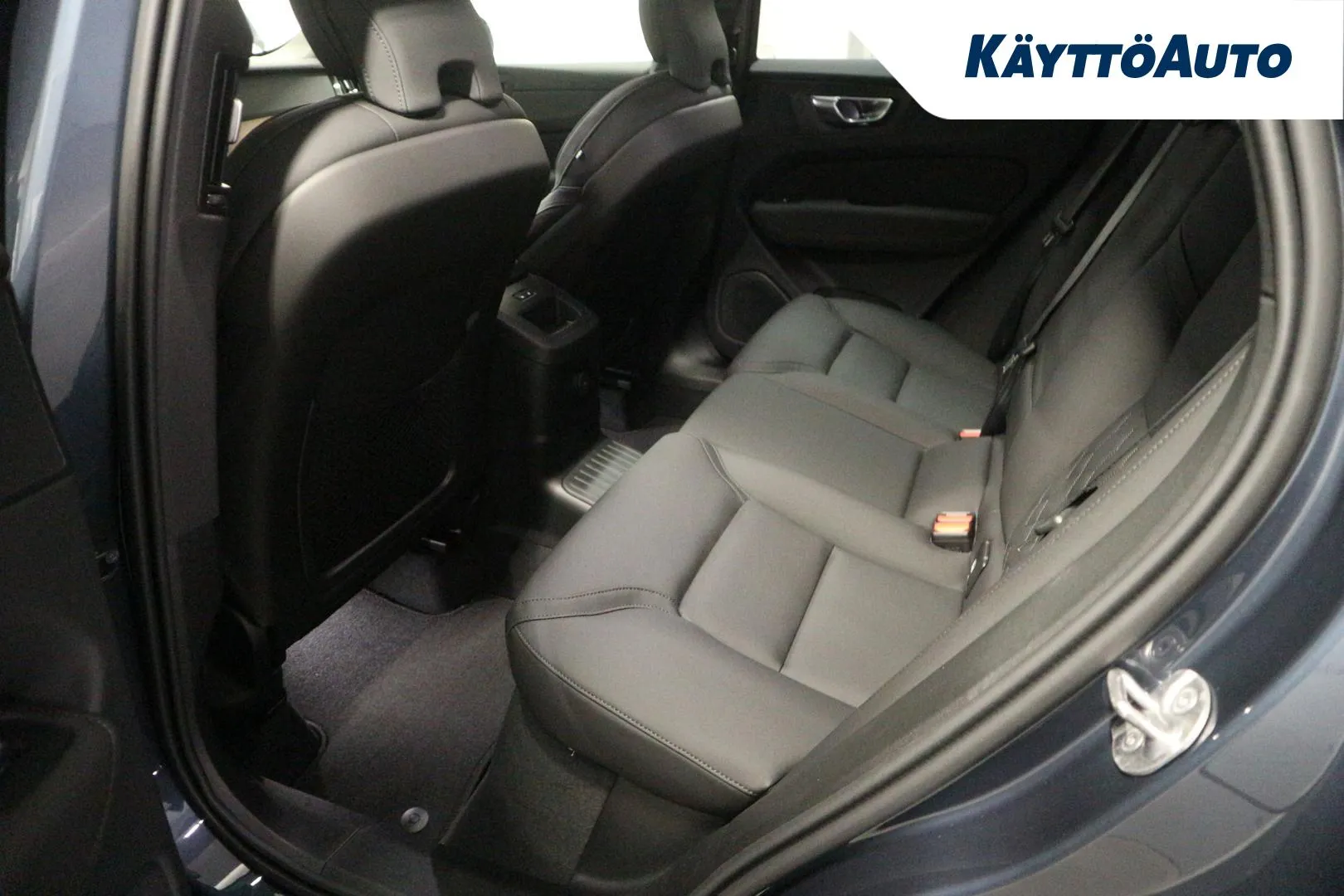 Volvo XC60 ISK-424 carousel image