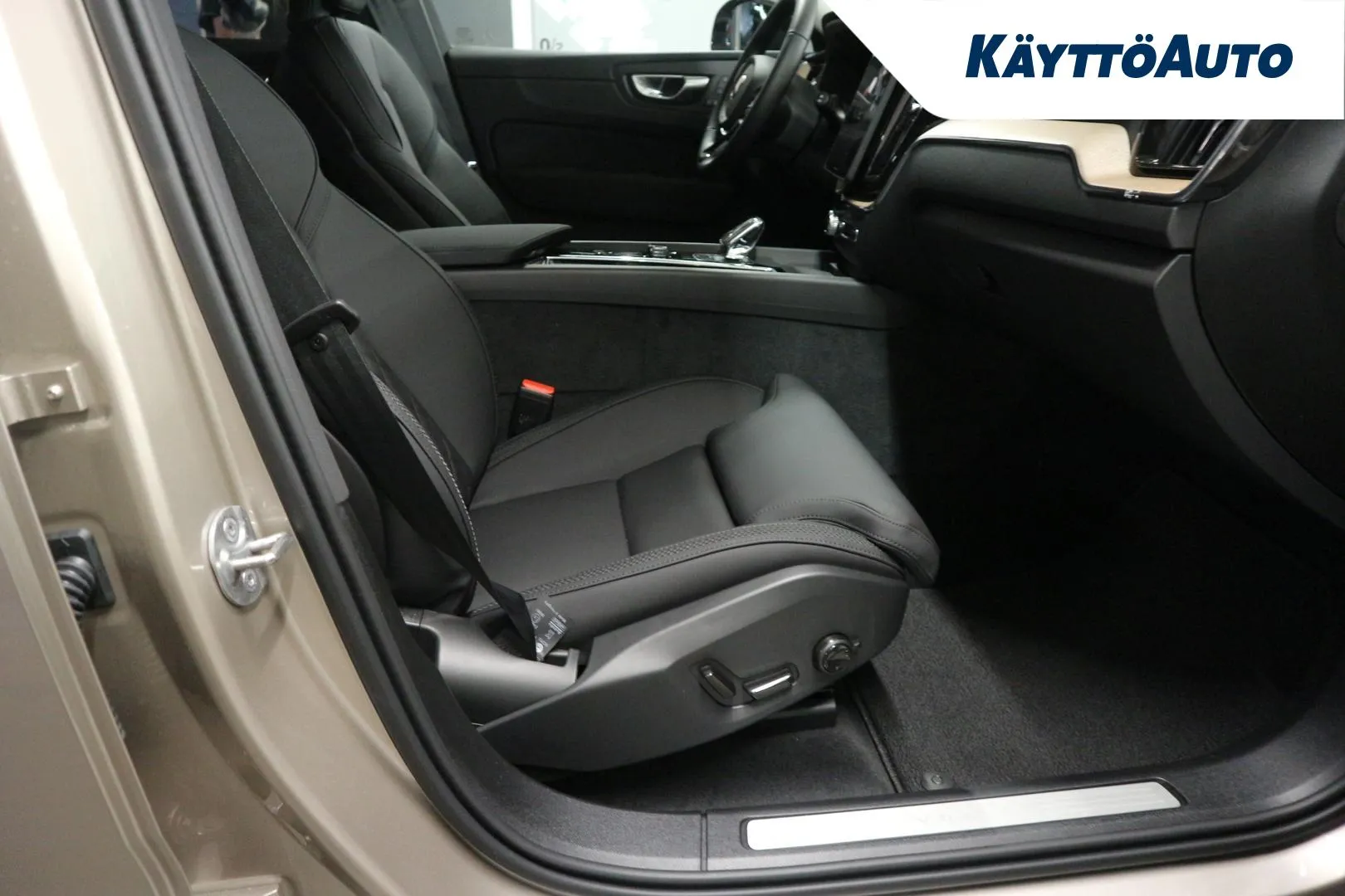 Volvo XC60 ISK-440 carousel image