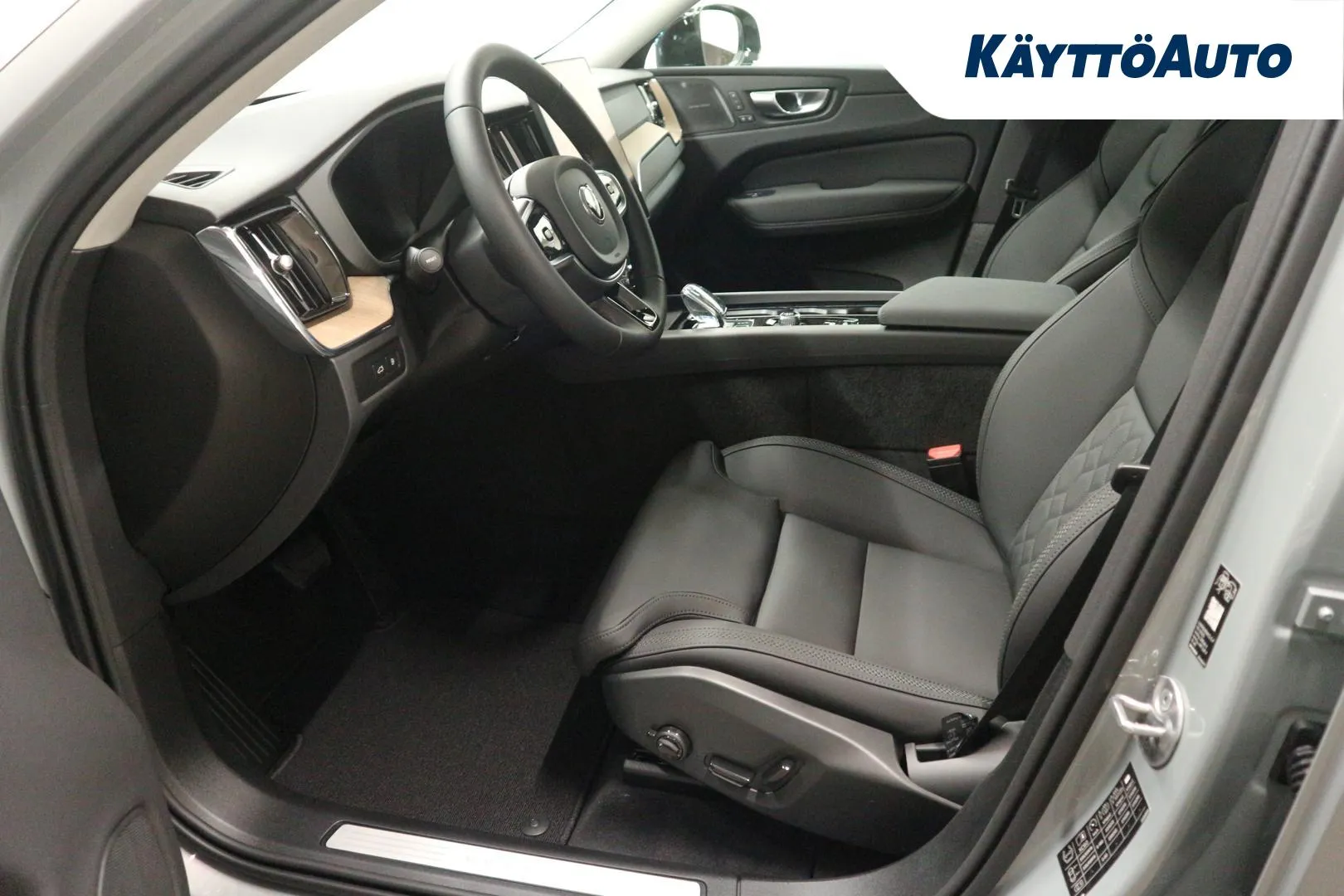 Volvo XC60 ISK-448 carousel image