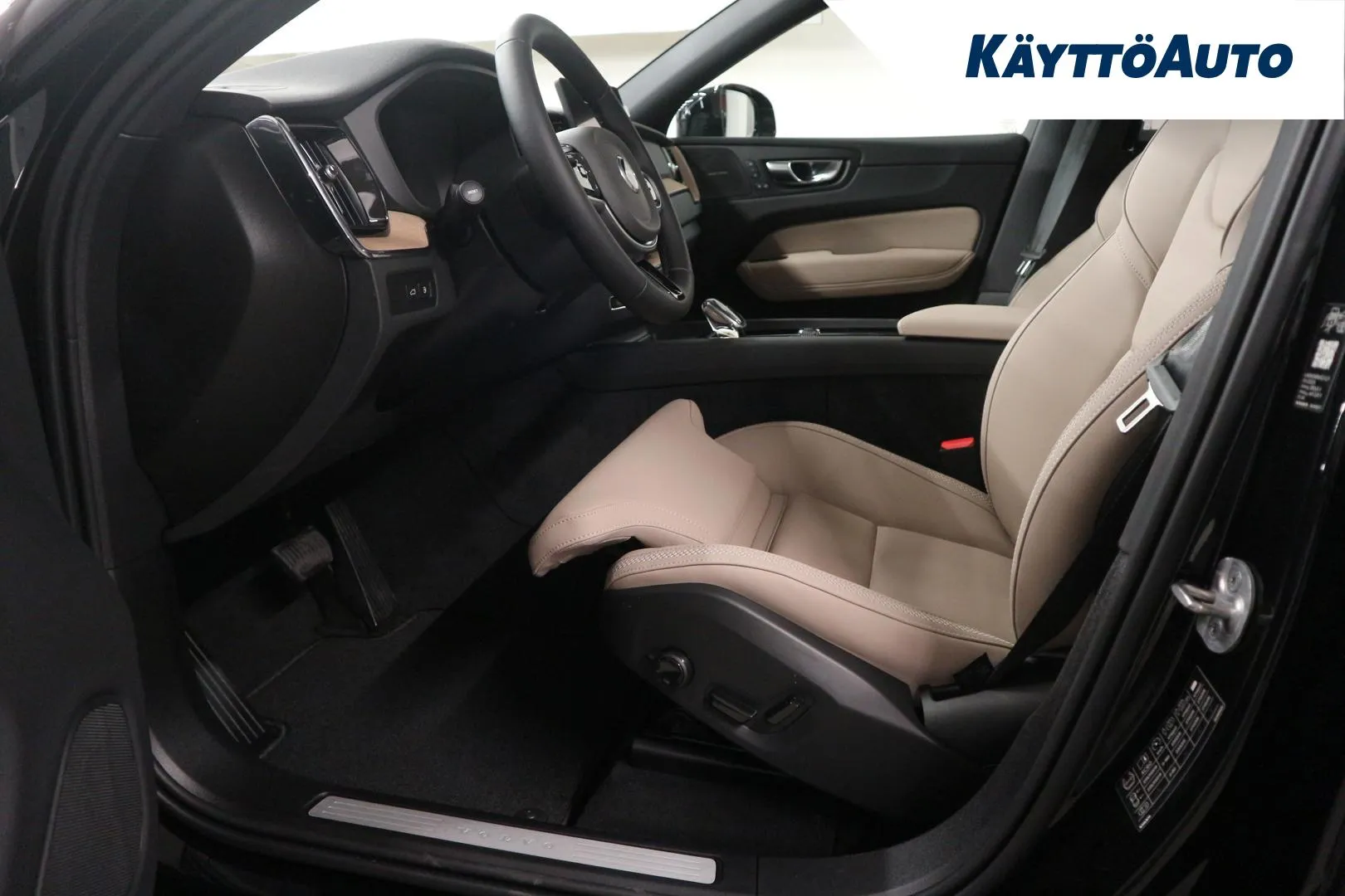 Volvo XC60 ISK-452 carousel image