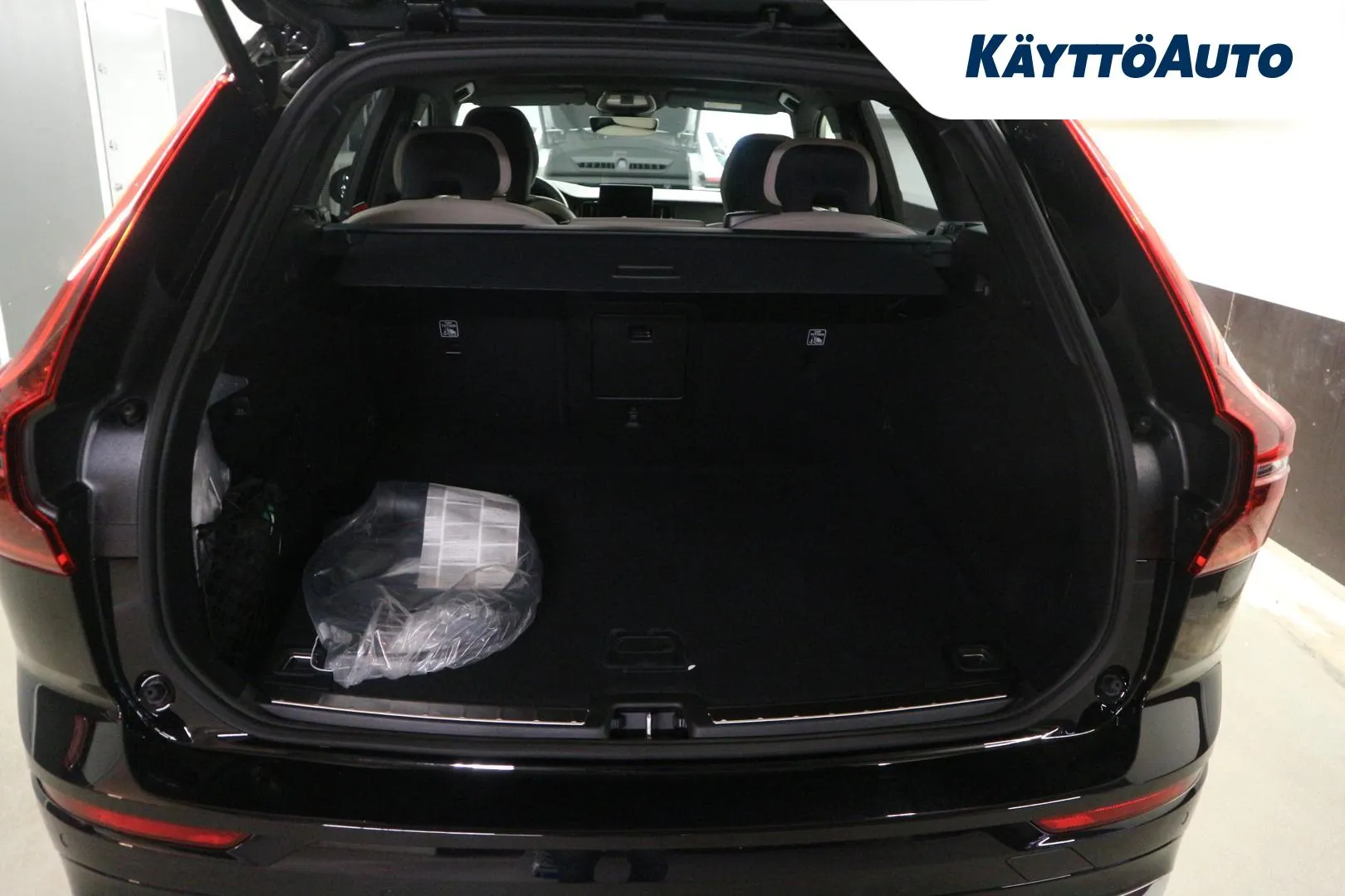 Volvo XC60 ISK-452 carousel image