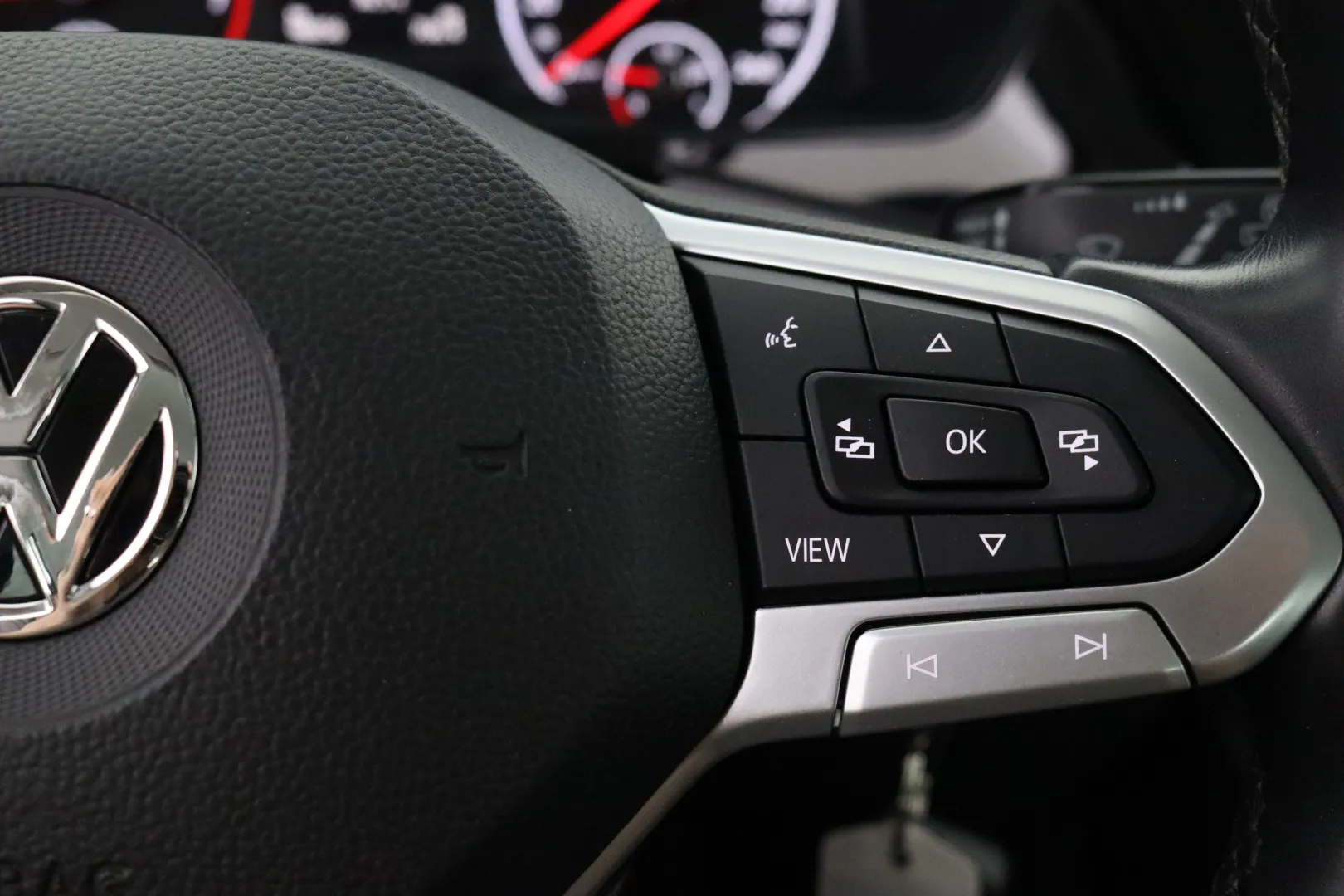 VOLKSWAGEN T-Cross CMR-778 carousel image