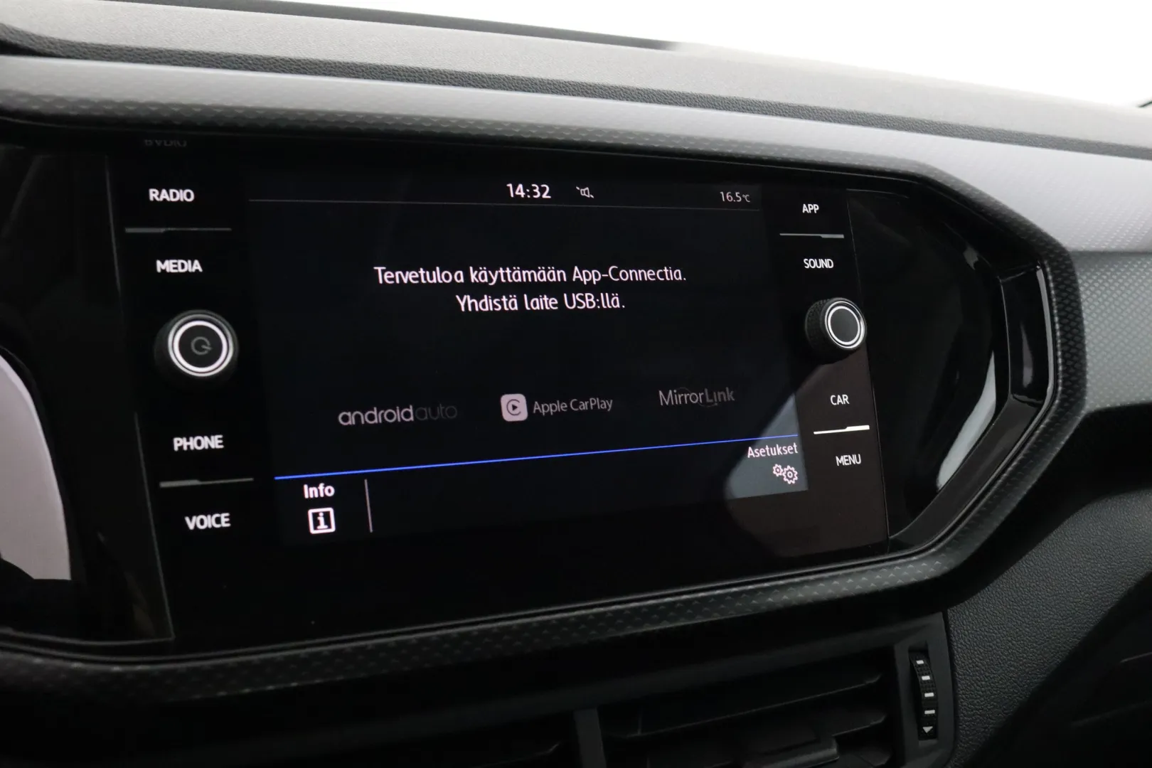 VOLKSWAGEN T-Cross CMR-778 carousel image