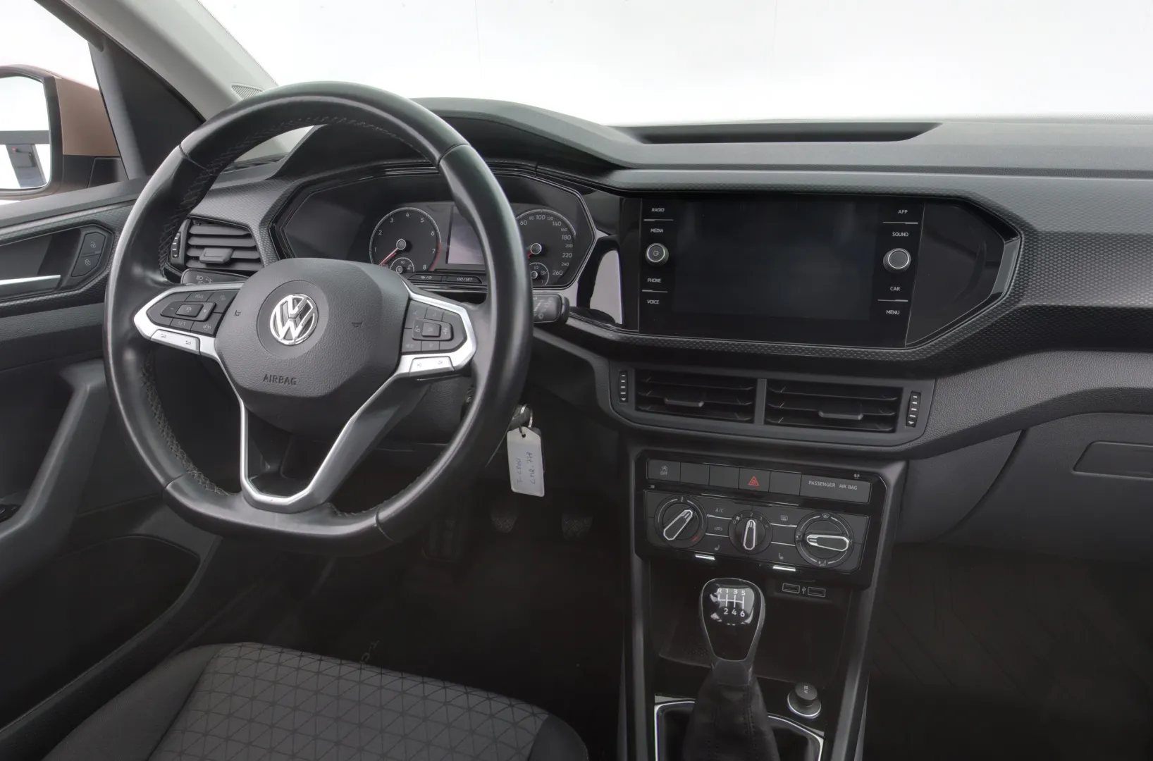 VOLKSWAGEN T-Cross CMR-778 carousel image