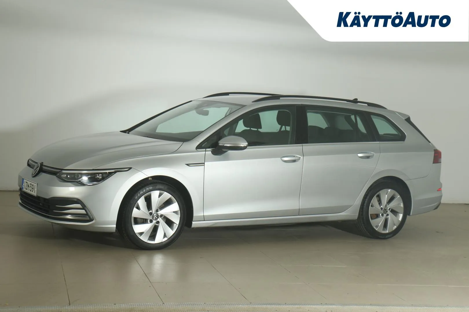 VOLKSWAGEN Golf IZM-391 carousel image