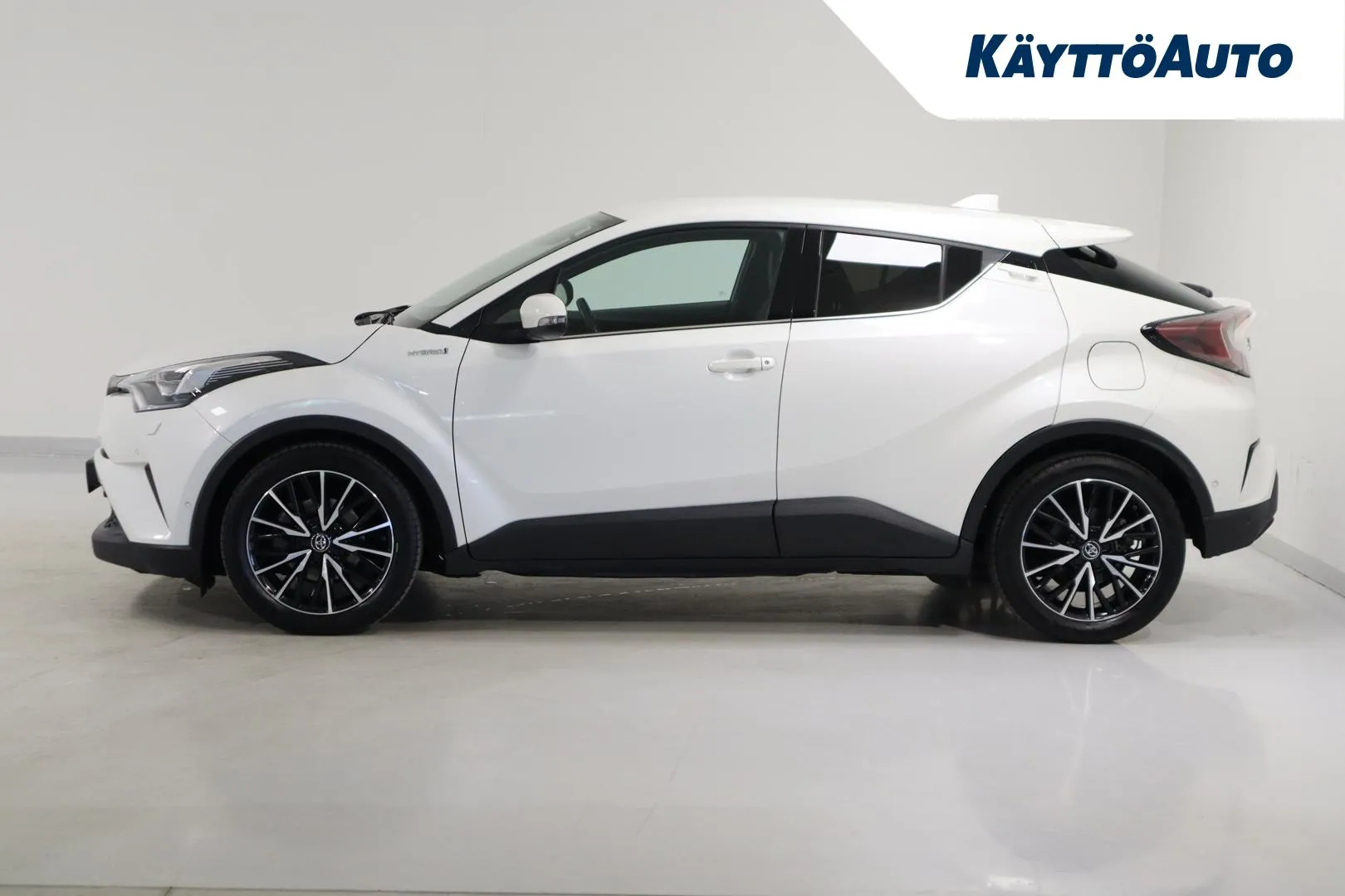 TOYOTA C-HR JKL-957 carousel image