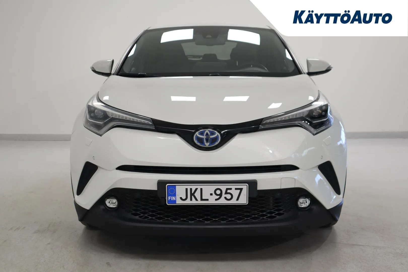 TOYOTA C-HR JKL-957 carousel image