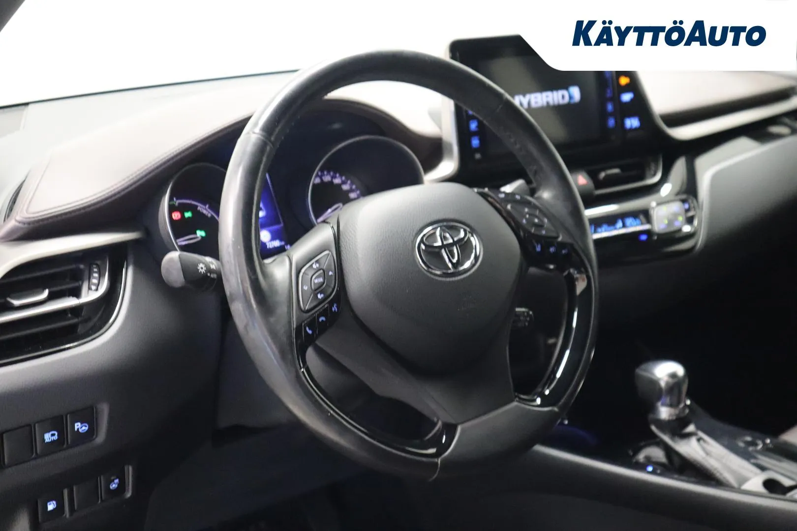 TOYOTA C-HR JKL-957 carousel image