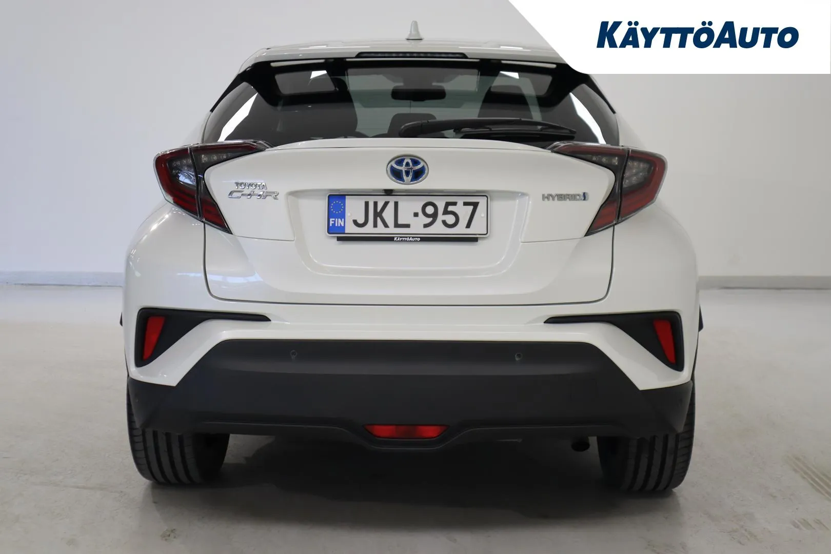 TOYOTA C-HR JKL-957 carousel image