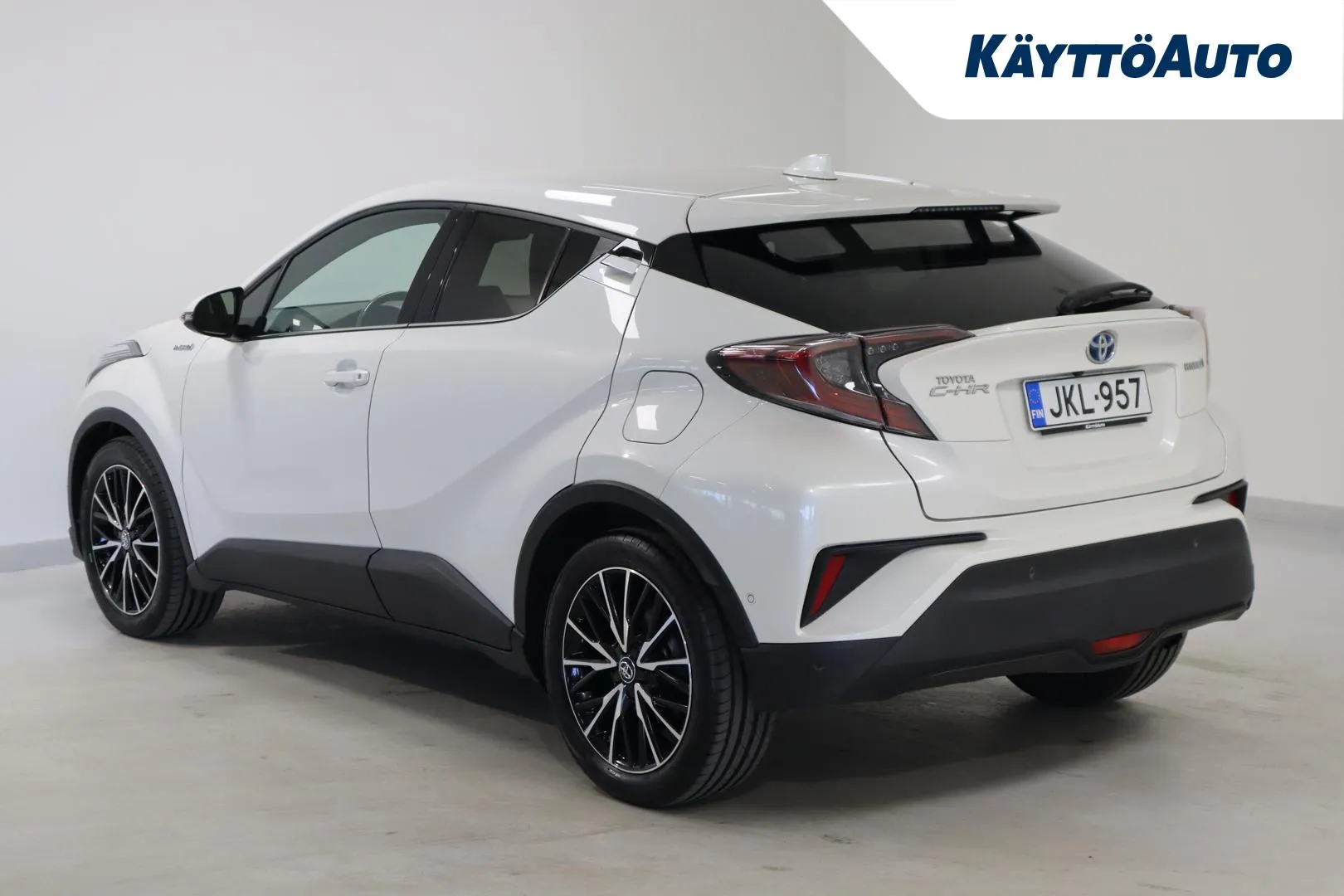 TOYOTA C-HR JKL-957 carousel image
