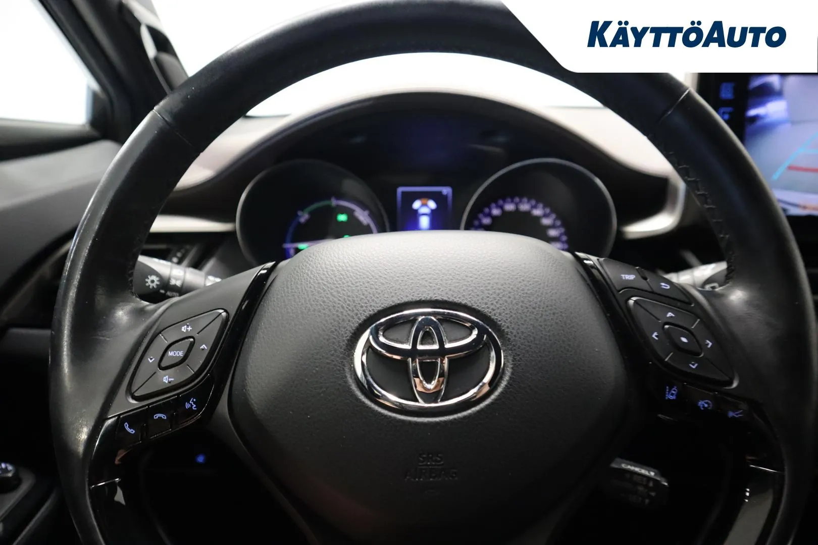 TOYOTA C-HR JKL-957 carousel image