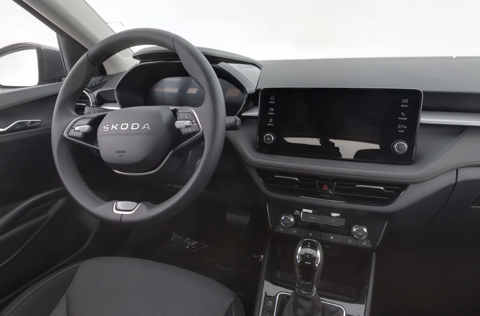 Skoda Fabia ISK-804 carousel image