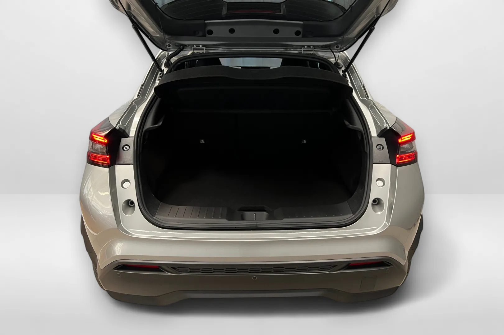 Nissan Juke XTJ-219 carousel image