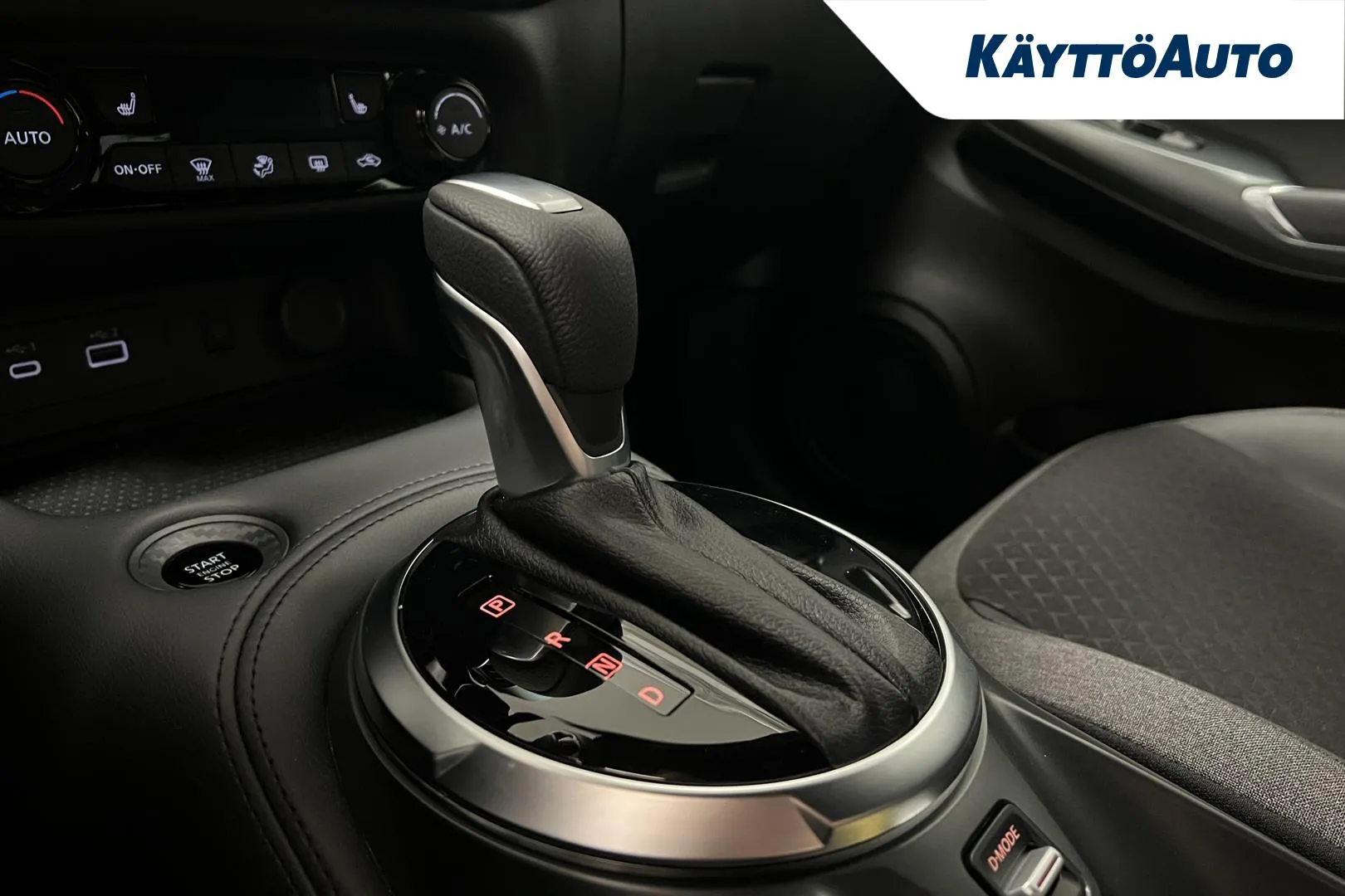 Nissan Juke XTJ-219 carousel image