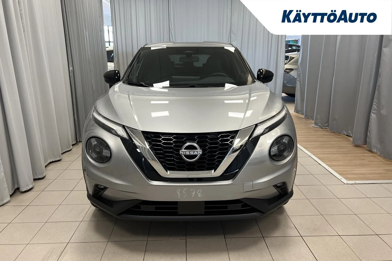 Nissan Juke XTJ-219 carousel image
