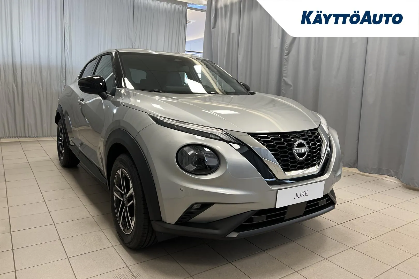 Nissan Juke XTJ-219 carousel image