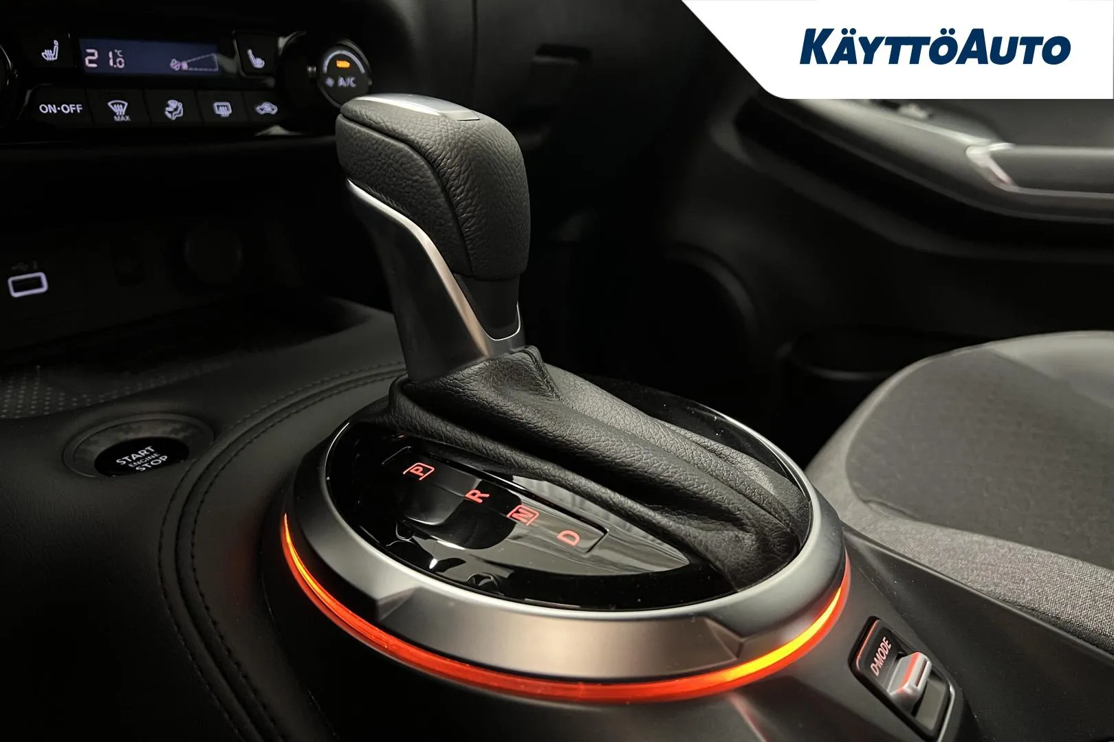 Nissan Juke XTJ-219 carousel image