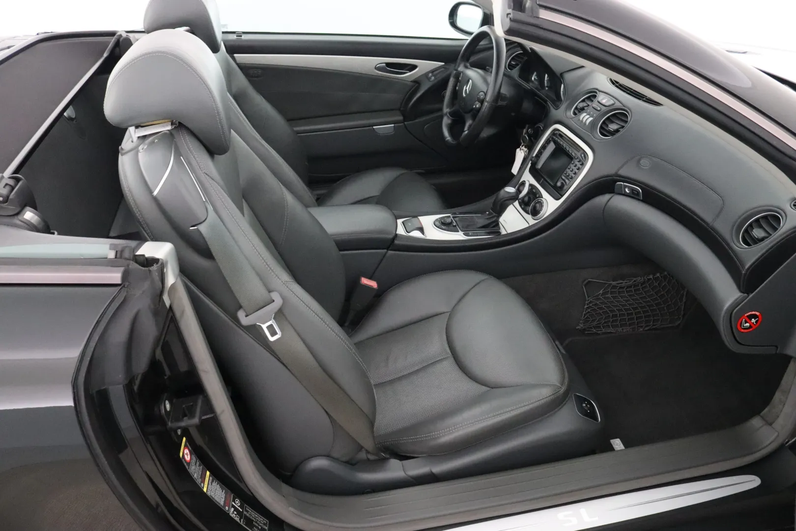 MERCEDES-BENZ SL XNA-422 carousel image