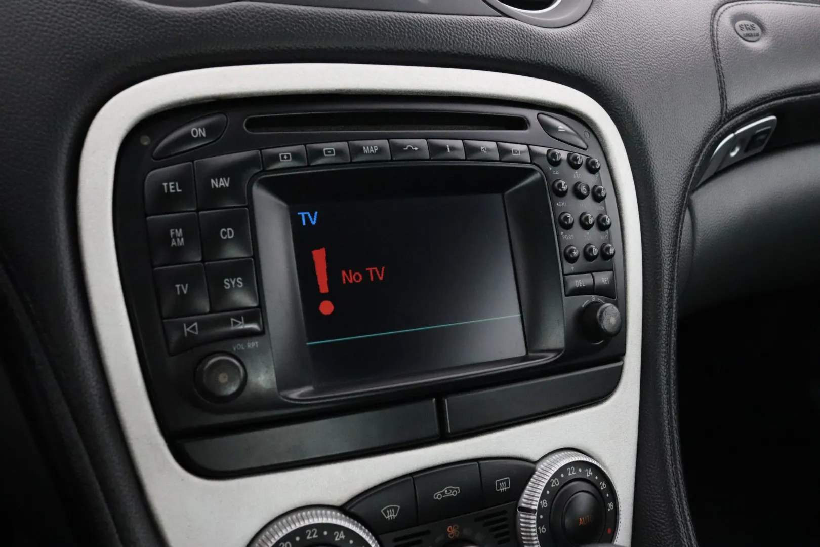 MERCEDES-BENZ SL XNA-422 carousel image